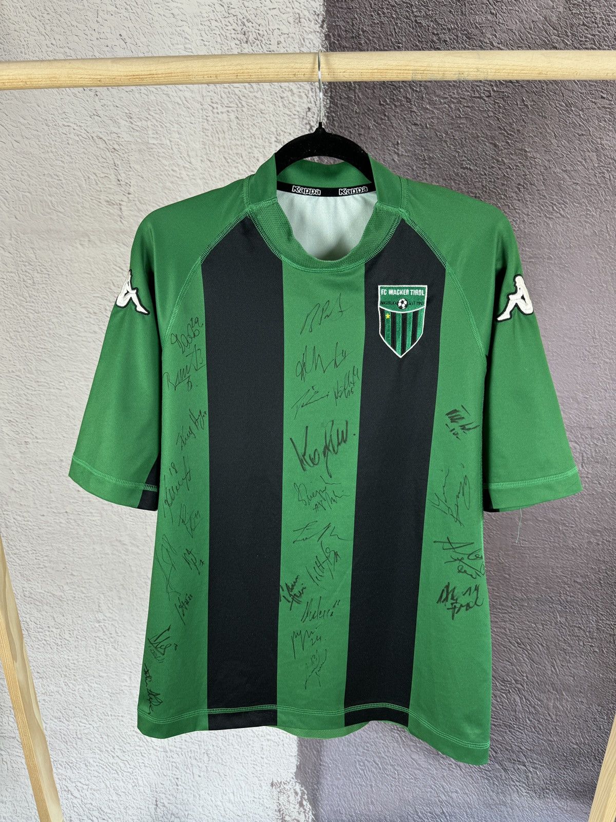 Vintage Nike Wacker Innsbruck 2005/07 #9 Orosz home soccer jersey Size US M / EU 48-50 / 2 - 1 Thumbnail