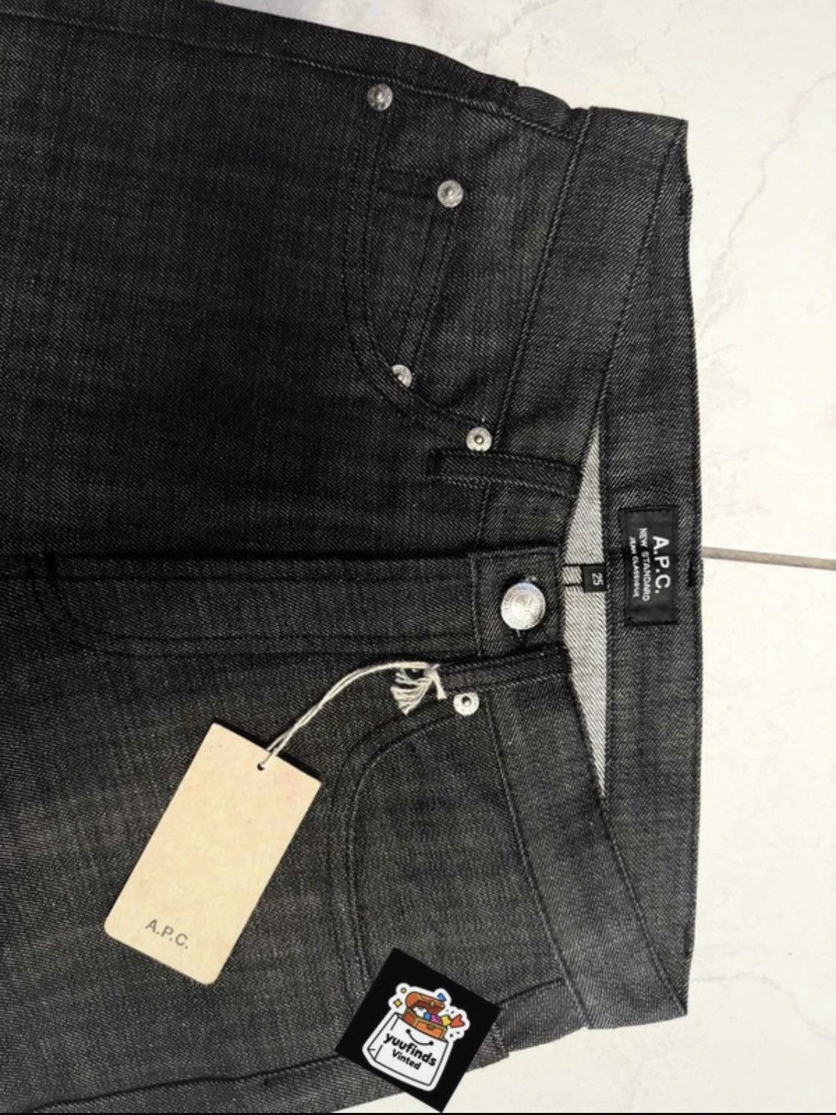 A.P.C. A.P.C Jeans Raw Denim Black Japanese Size 25" / US 0 / IT 36 - 1 Thumbnail