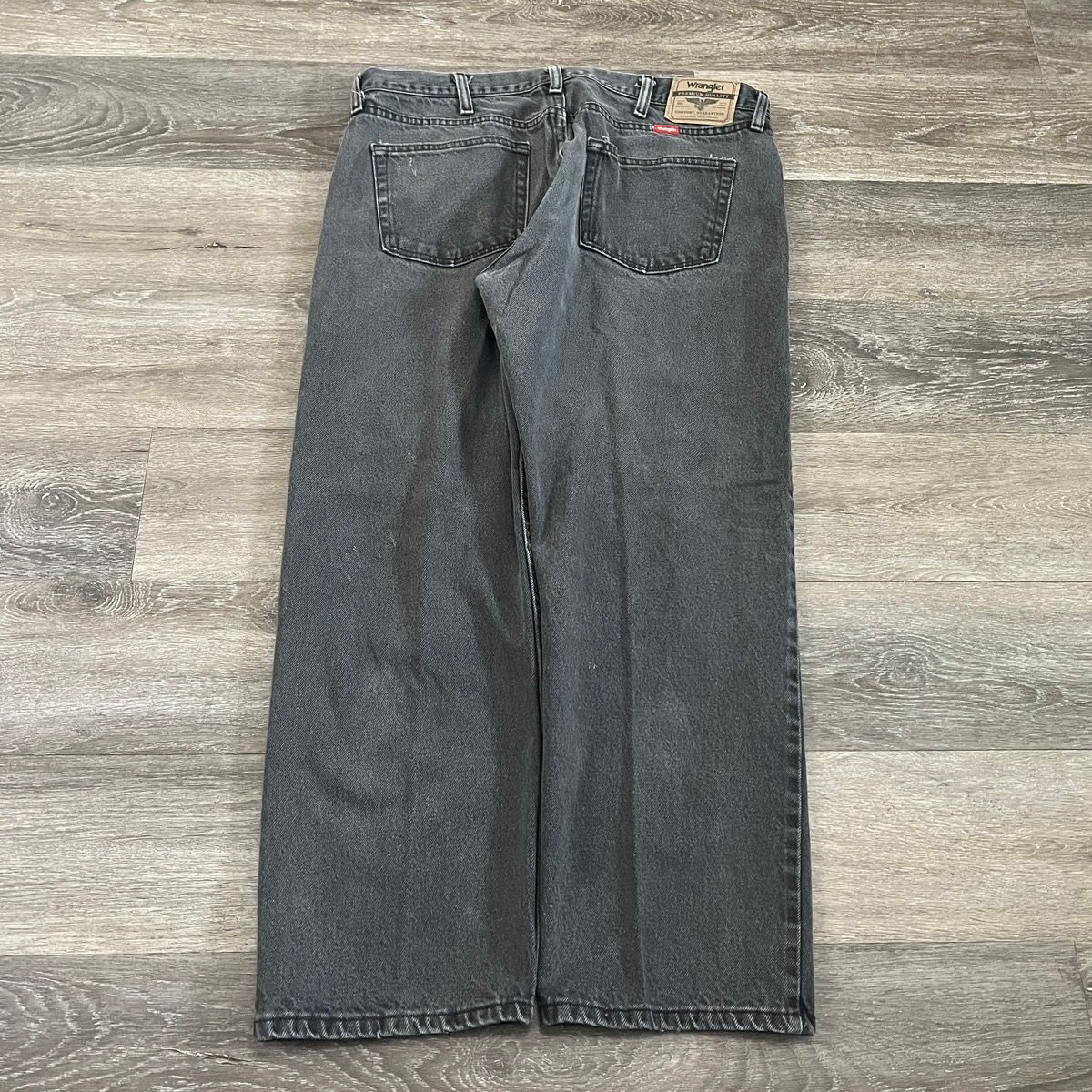 Pre-owned Straight Faded X Vintage Crazy Vintage 90's Faded Black Wrangler Wide Leg Baggy Skater (size 34)