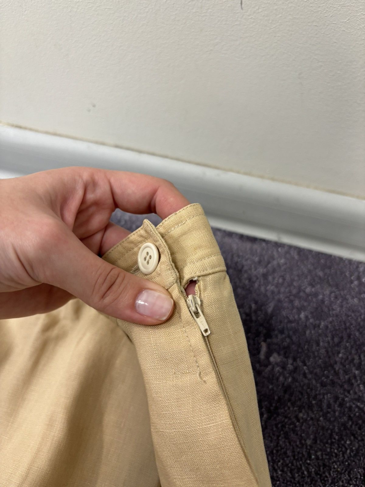 Valentino Vintage Valentino Beige/Yellow Italian Luxury Linen Skirt Size 32" / US 10 / IT 46 - 9 Thumbnail
