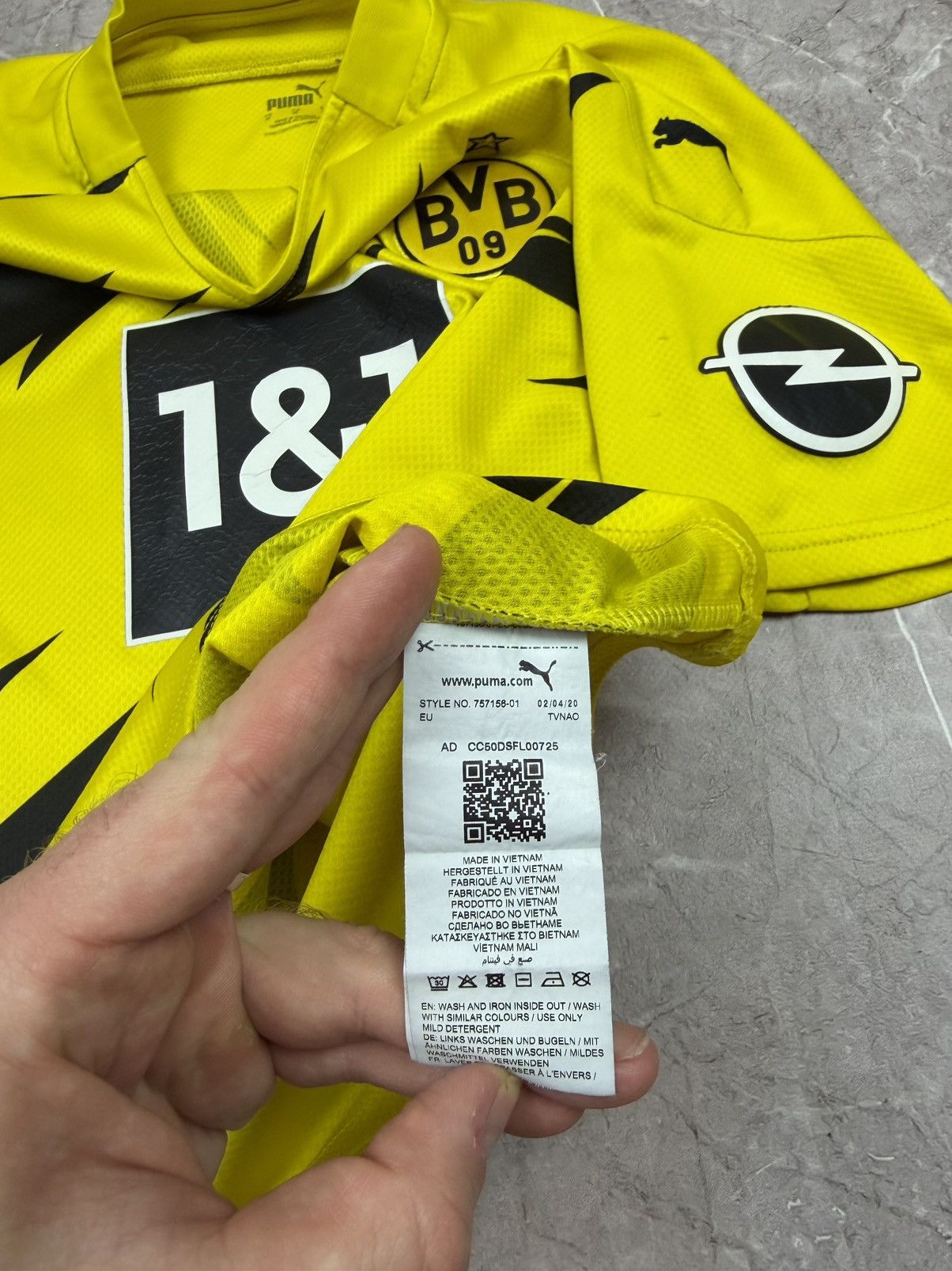 Puma Puma Borussia Dortmund Soccer Jersey Size US M / EU 48-50 / 2 - 9 Thumbnail