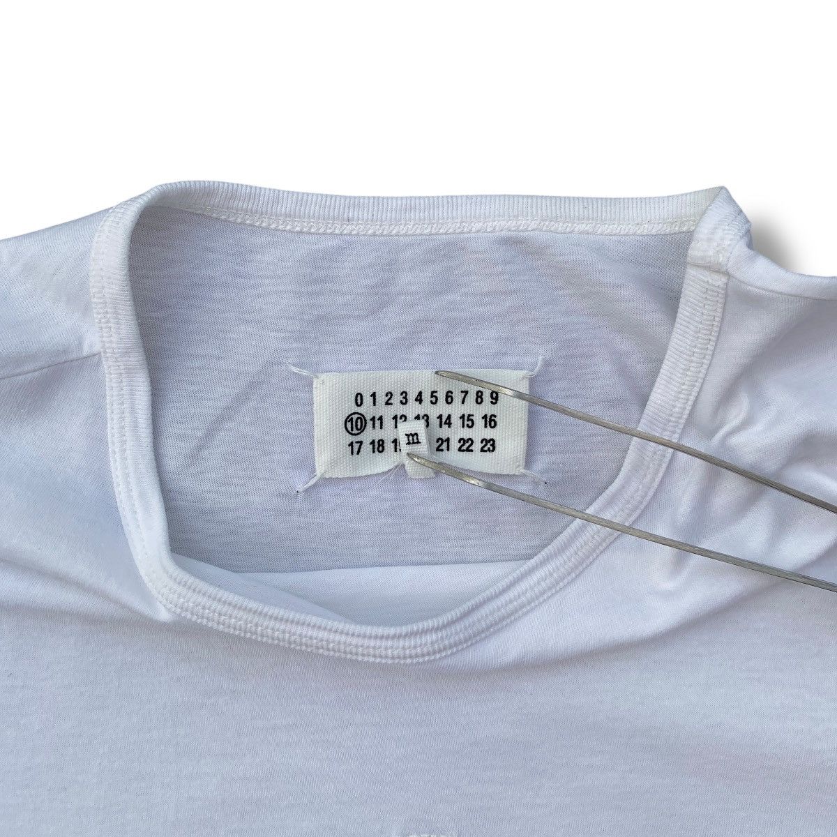 Maison Margiela Maison Martin Margiela Line 10 Distorted Logo Shirt Size US M / EU 48-50 / 2 - 8 Thumbnail