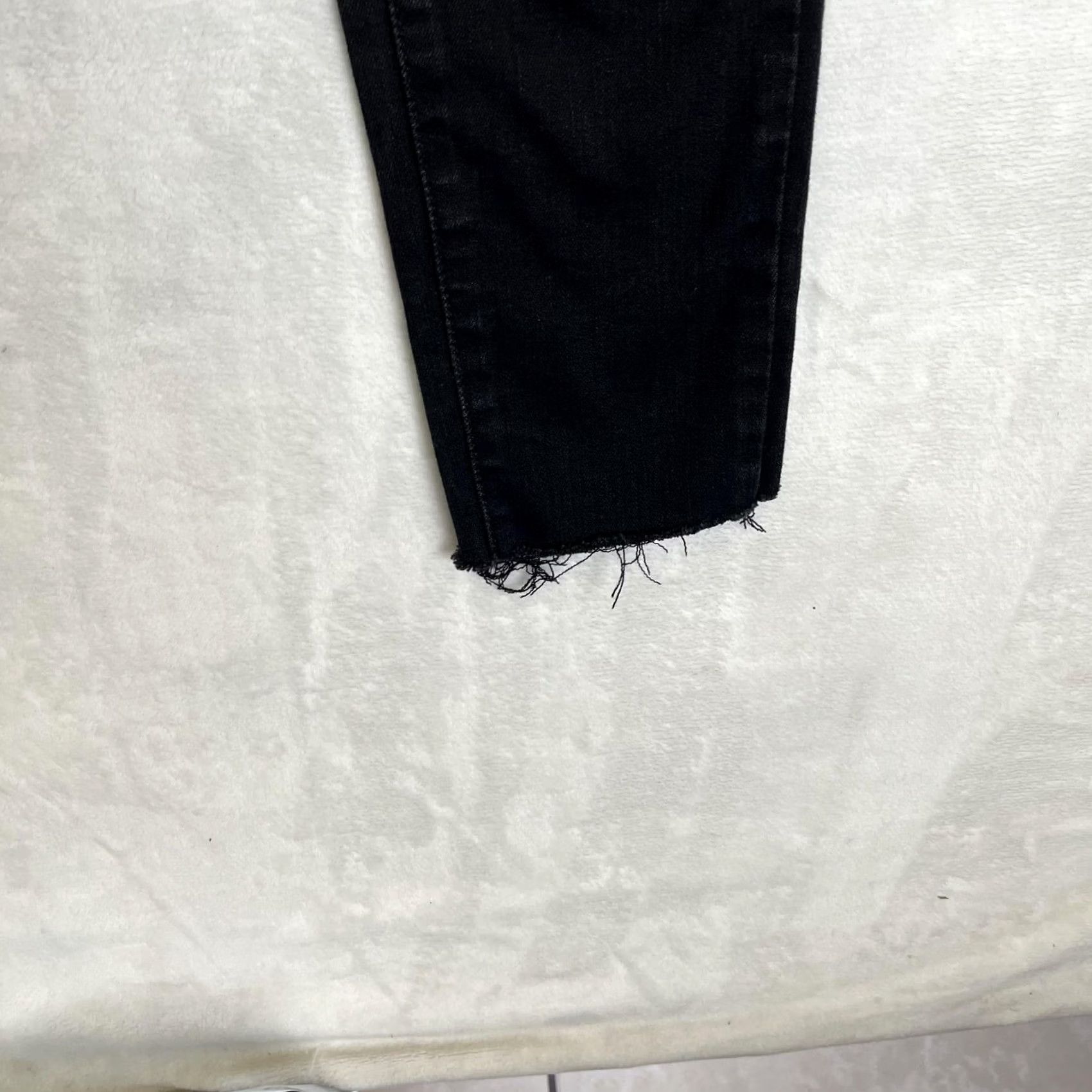 Levi's VINTAGE Levi's Mile High Super Skinny Jeans Womens 28 Black Distressed Stretch Denim Size 28" / US 6 / IT 42 - 4 Thumbnail