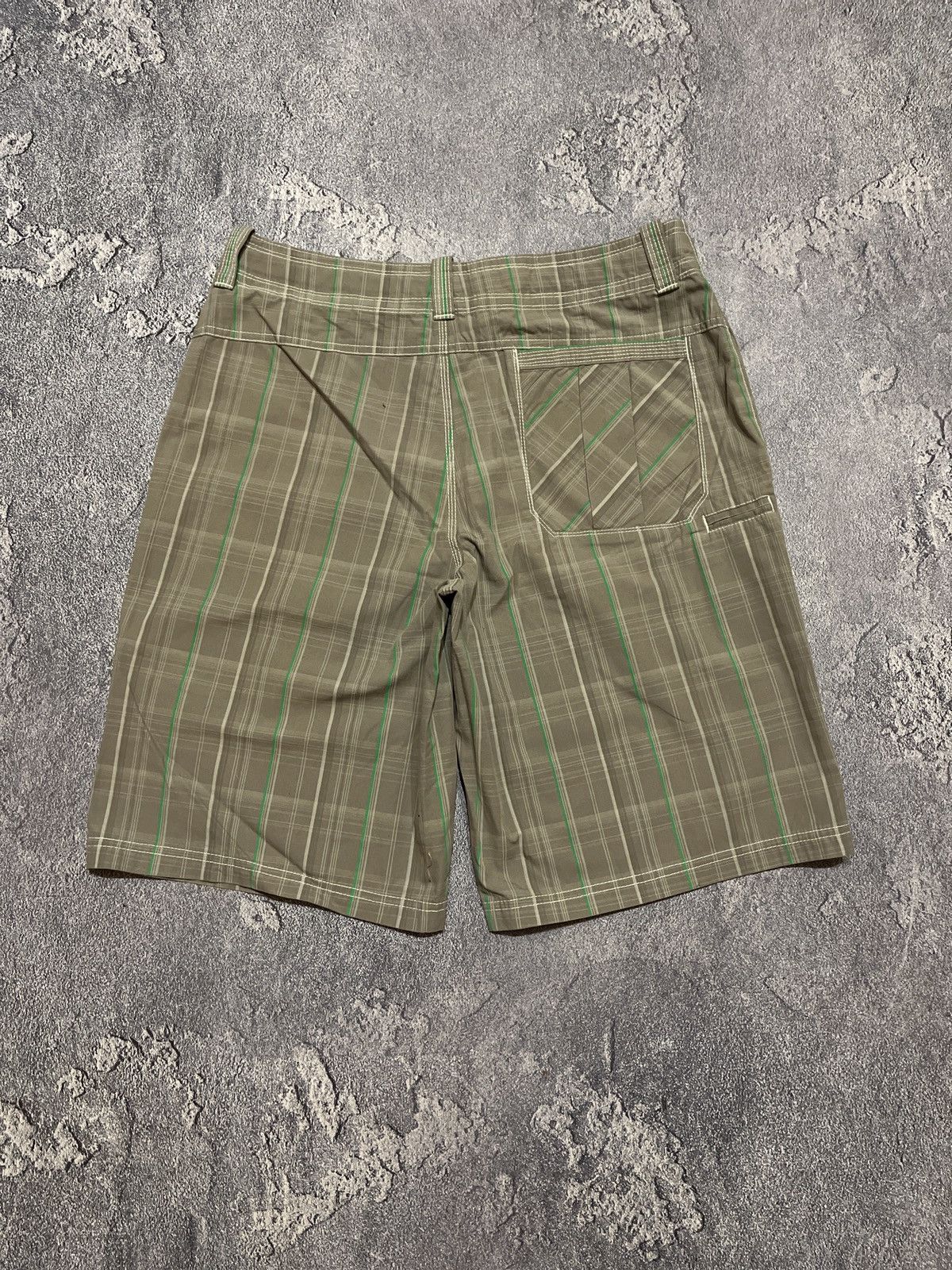 Nike × Vintage Y2K vintage Nike shorts 90s swoosh Streetwear rare hype Size US 35 - 3 Thumbnail