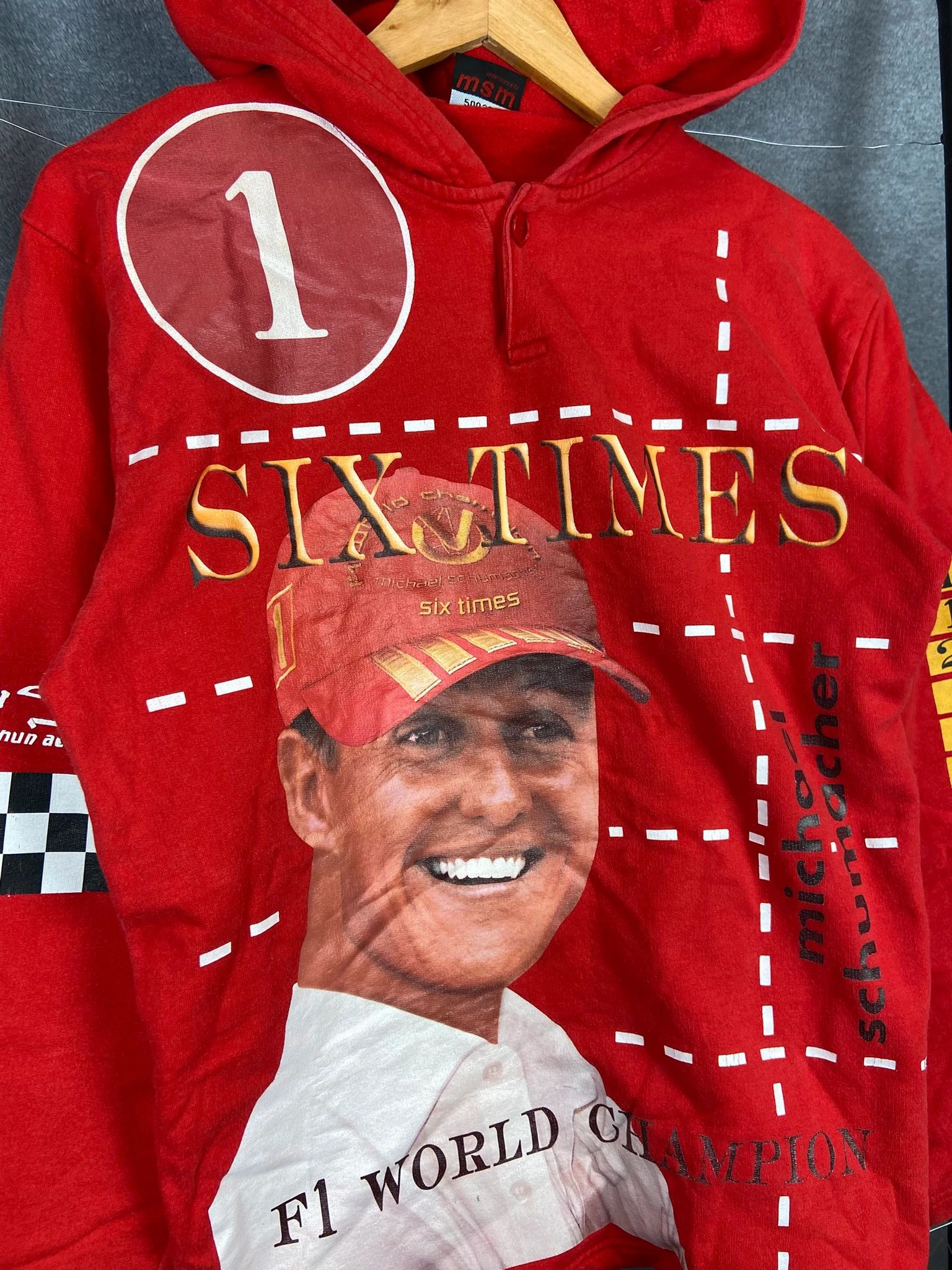 Formula 1 Bluza Schumacher F1 czerwony hoodie spellout vintage 2003 L Size US L / EU 52-54 / 3 - 3 Thumbnail