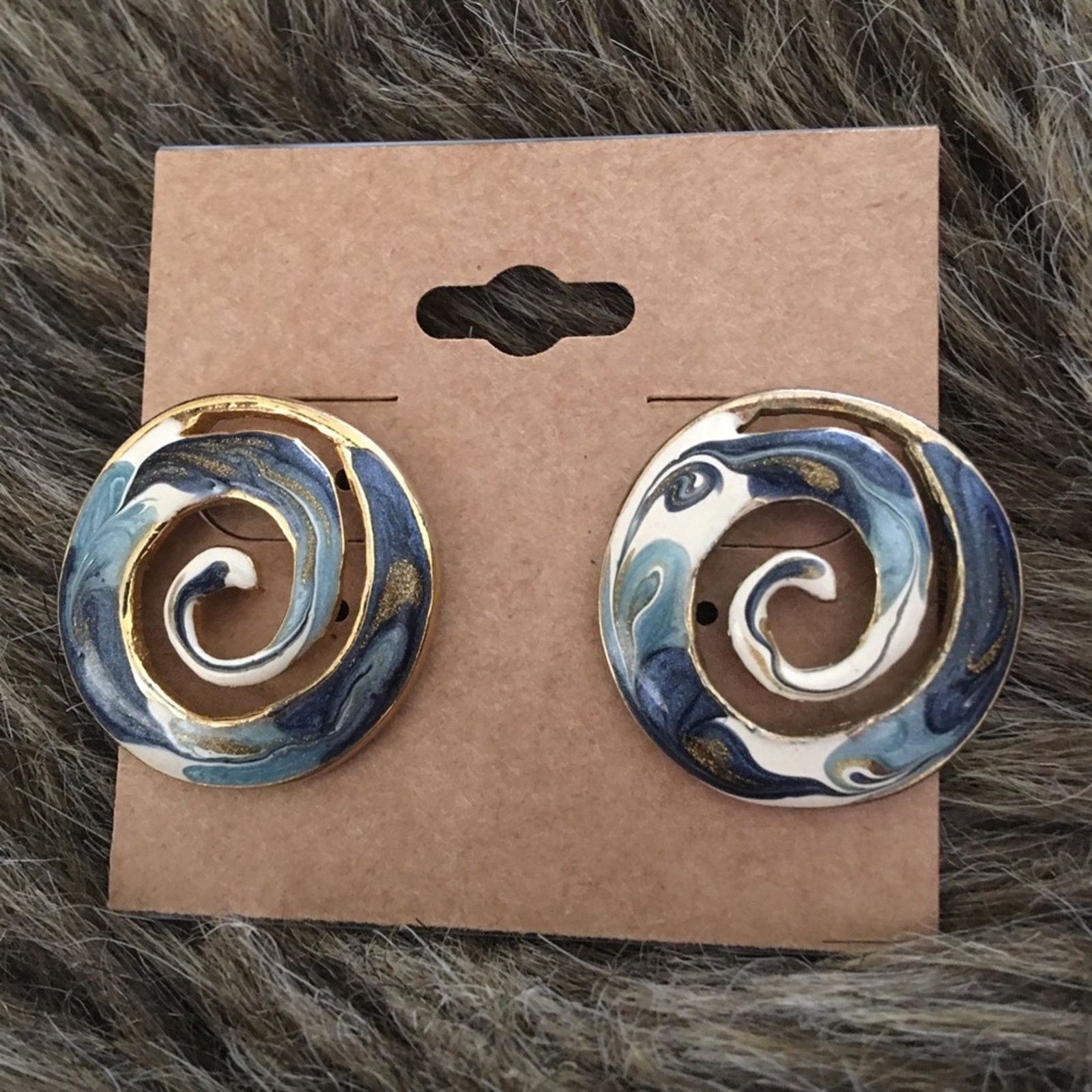 Vintage Vintage blue enamel swirl design pierced earrings Size ONE SIZE - 2 Thumbnail