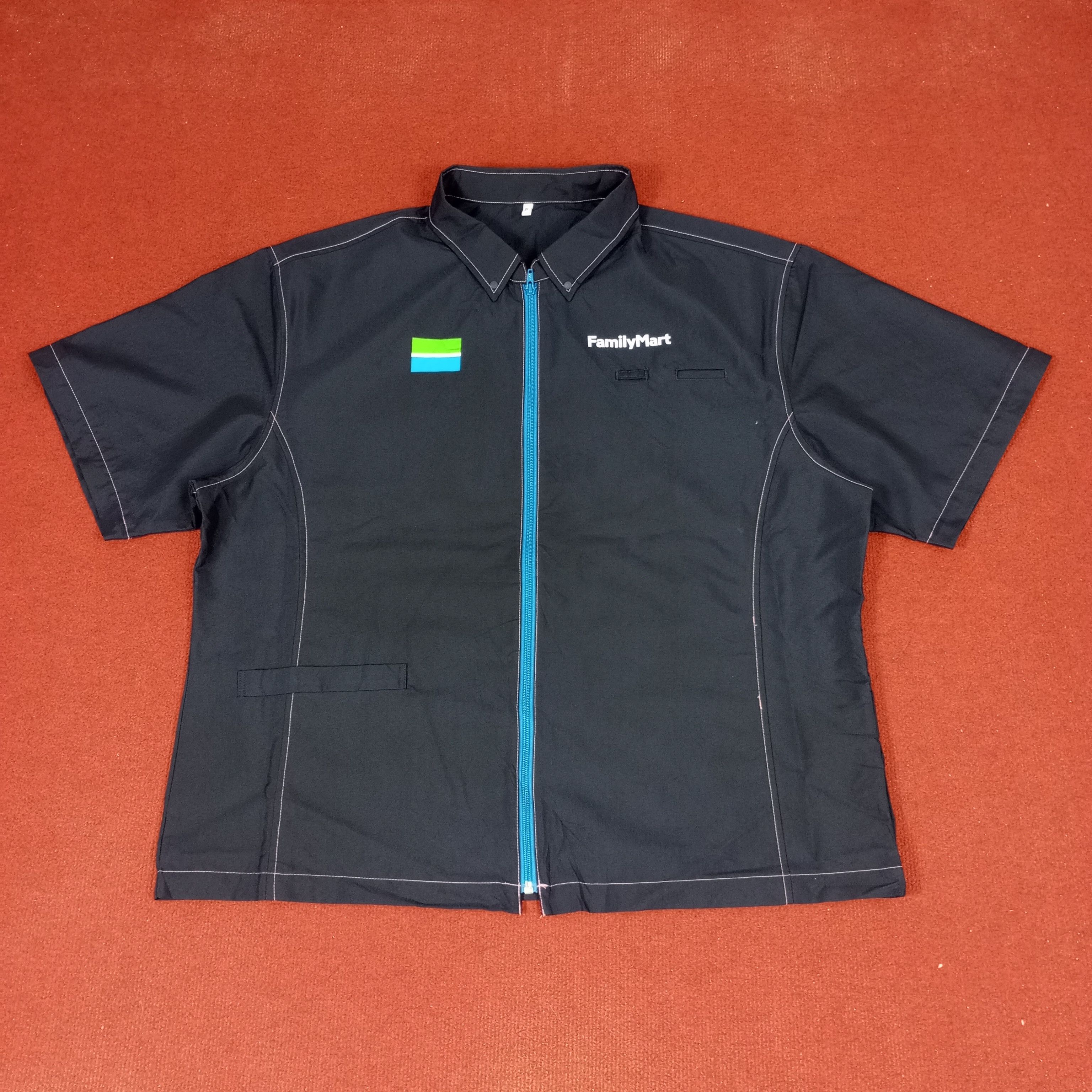 Japanese Brand × Vintage Family Mart Japanese Brand Workwear Uniform Jacket Size US XXL / EU 58 / 5 - 1 Thumbnail