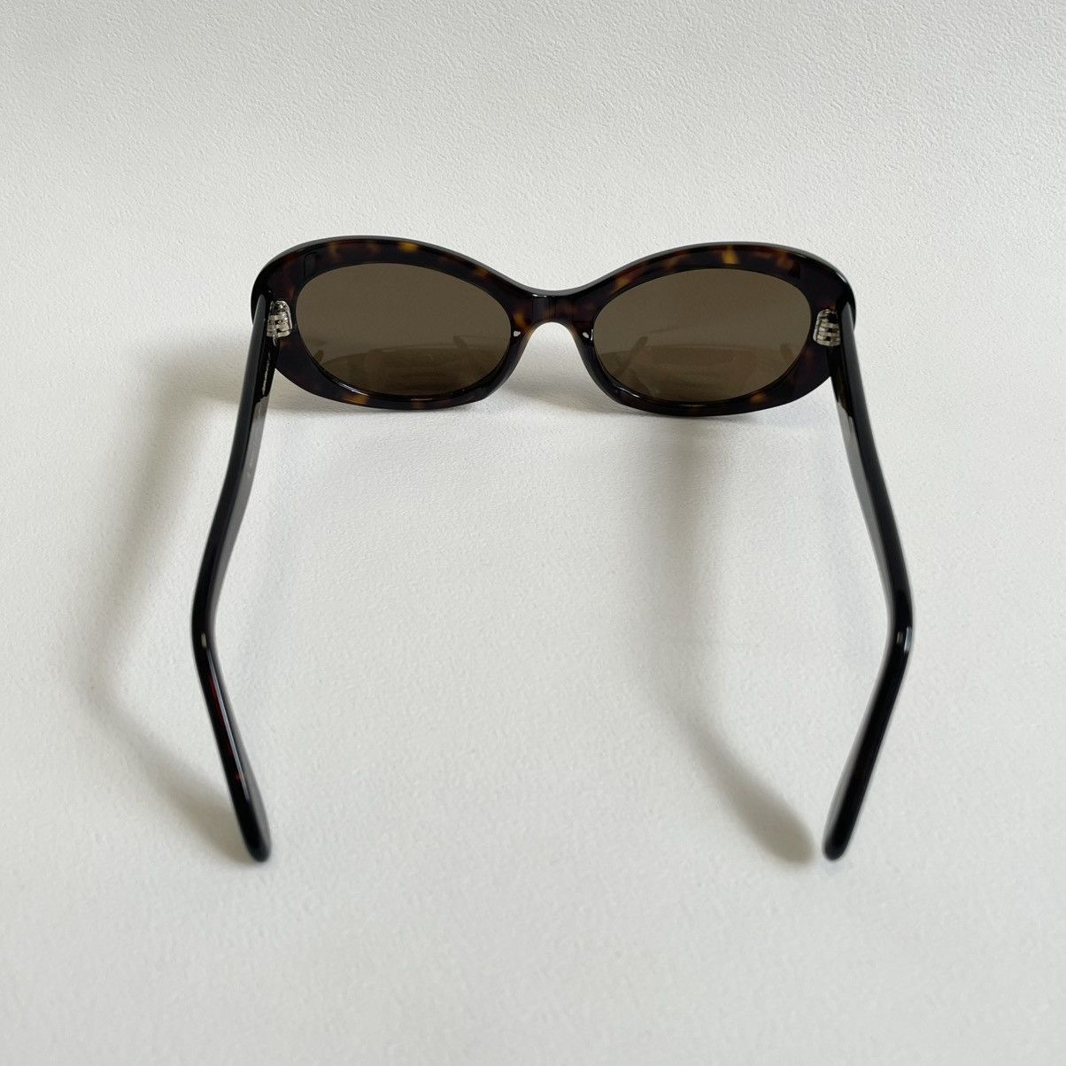 Cutler and Gross Tortoiseshell Oval ‘Cat Eye’ 70s Sunglasses Size ONE SIZE - 10 Thumbnail