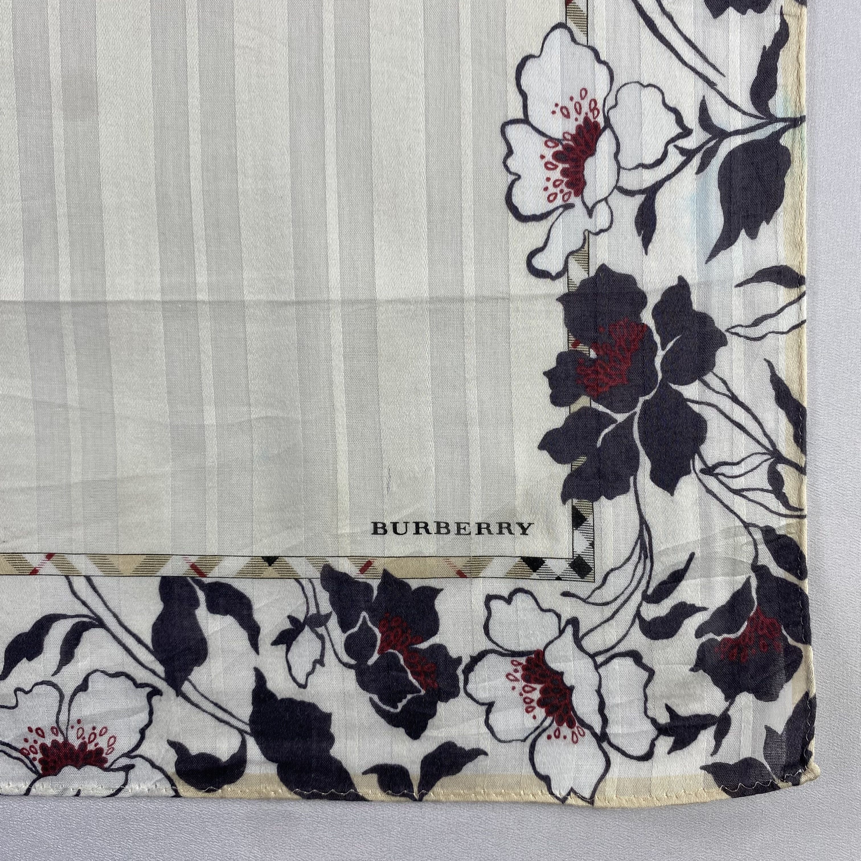 Burberry × Vintage Burberry Handkerchief / Neckerchief / Bandana-P1333 Size ONE SIZE - 3 Thumbnail