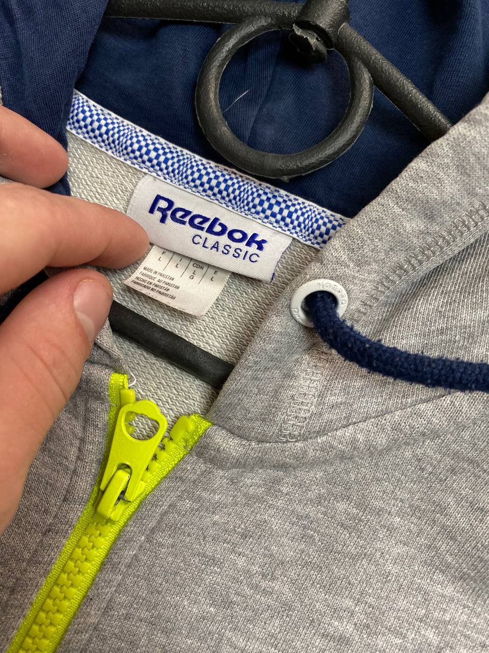 Reebok × Vintage Distressed Reebok Zip Up Hoodie Size US L / EU 52-54 / 3 - 2 Thumbnail