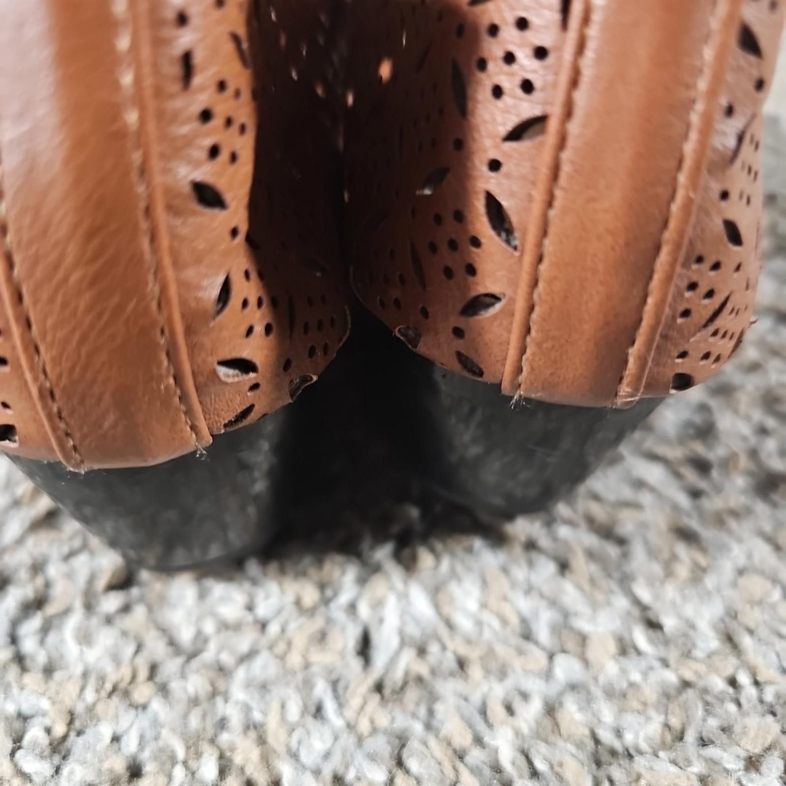 Other capelli new york slip ons SEE MEASUREMENTS Size US 7.5 / IT 37.5 - 6 Thumbnail
