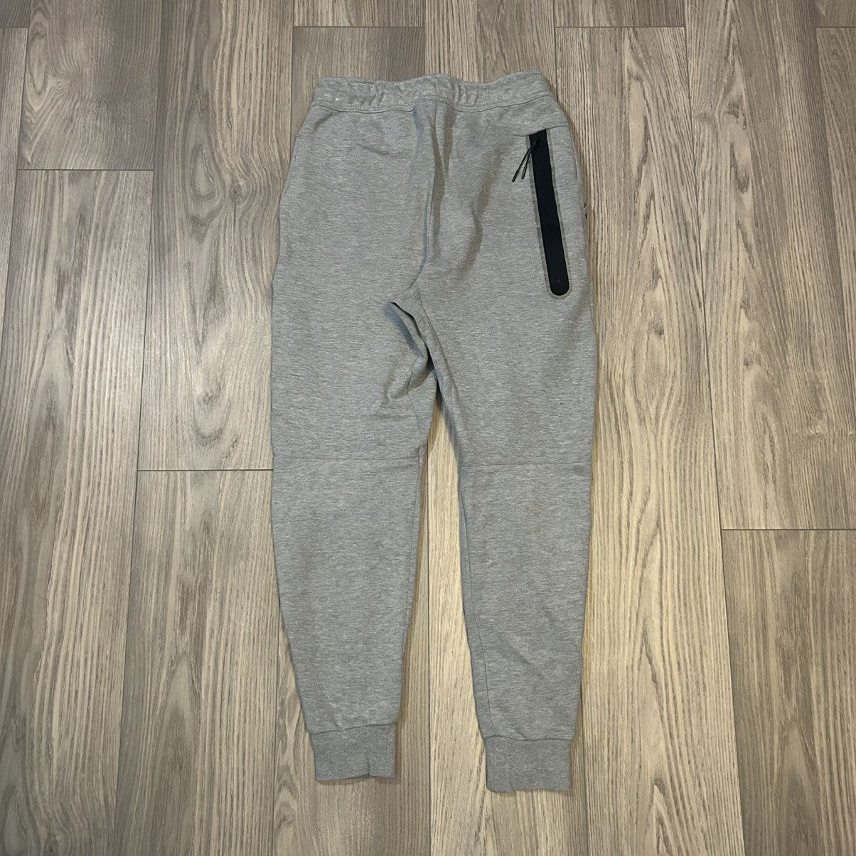 Nike Nike Tech Fleece Sportswear Sweatpants Size US 28 / EU 44 - 2 Thumbnail