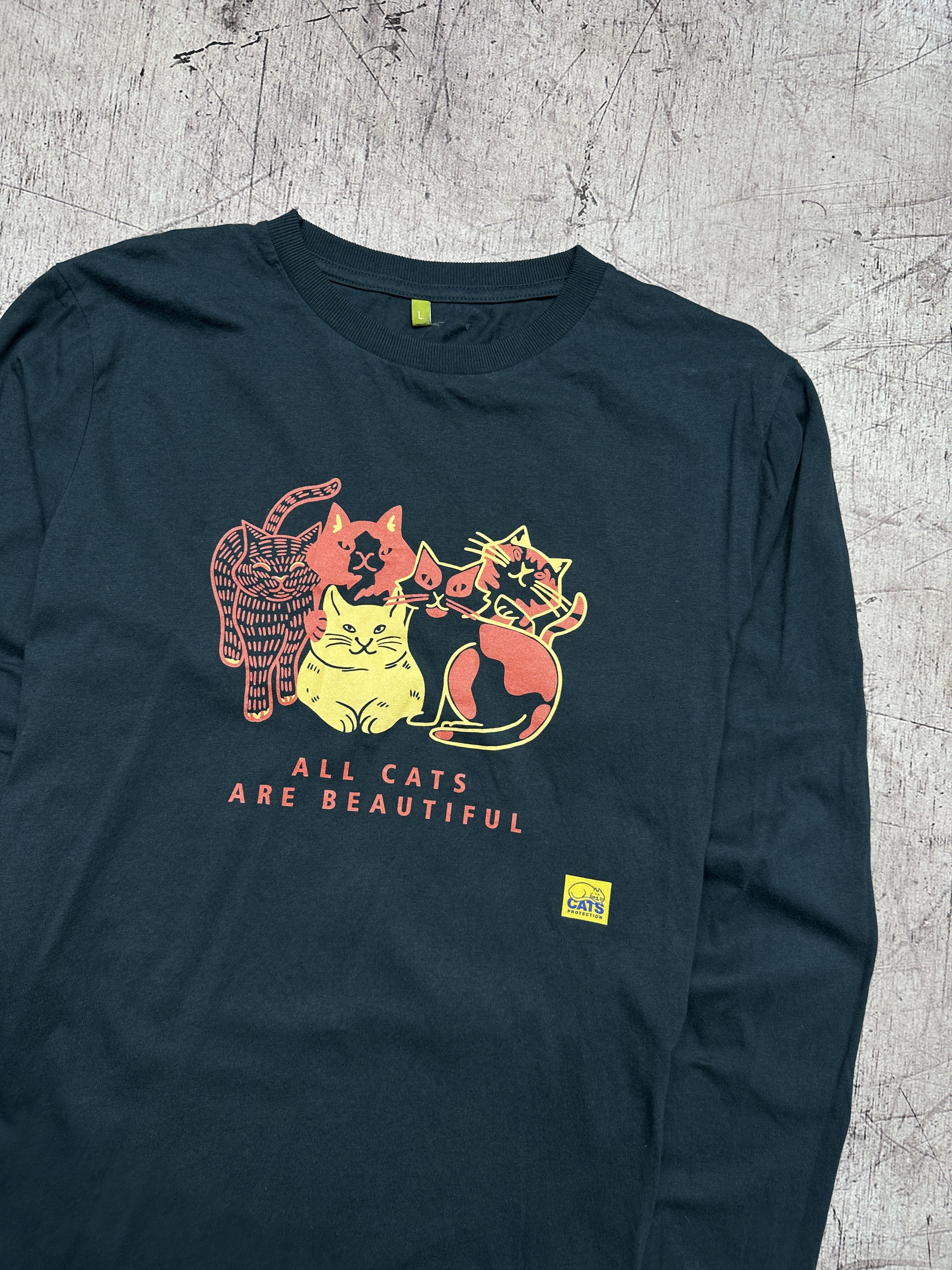 Japanese Brand RNA1 Cats Mens Crew Neck T-Shirt Size US L / EU 52-54 / 3 - 5 Thumbnail