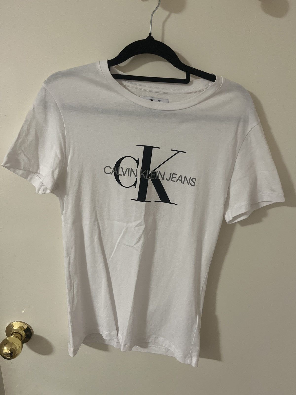 Calvin Klein Calvin Klein White Classic Tshirt Size S / US 4 / IT 40 - 1 Thumbnail