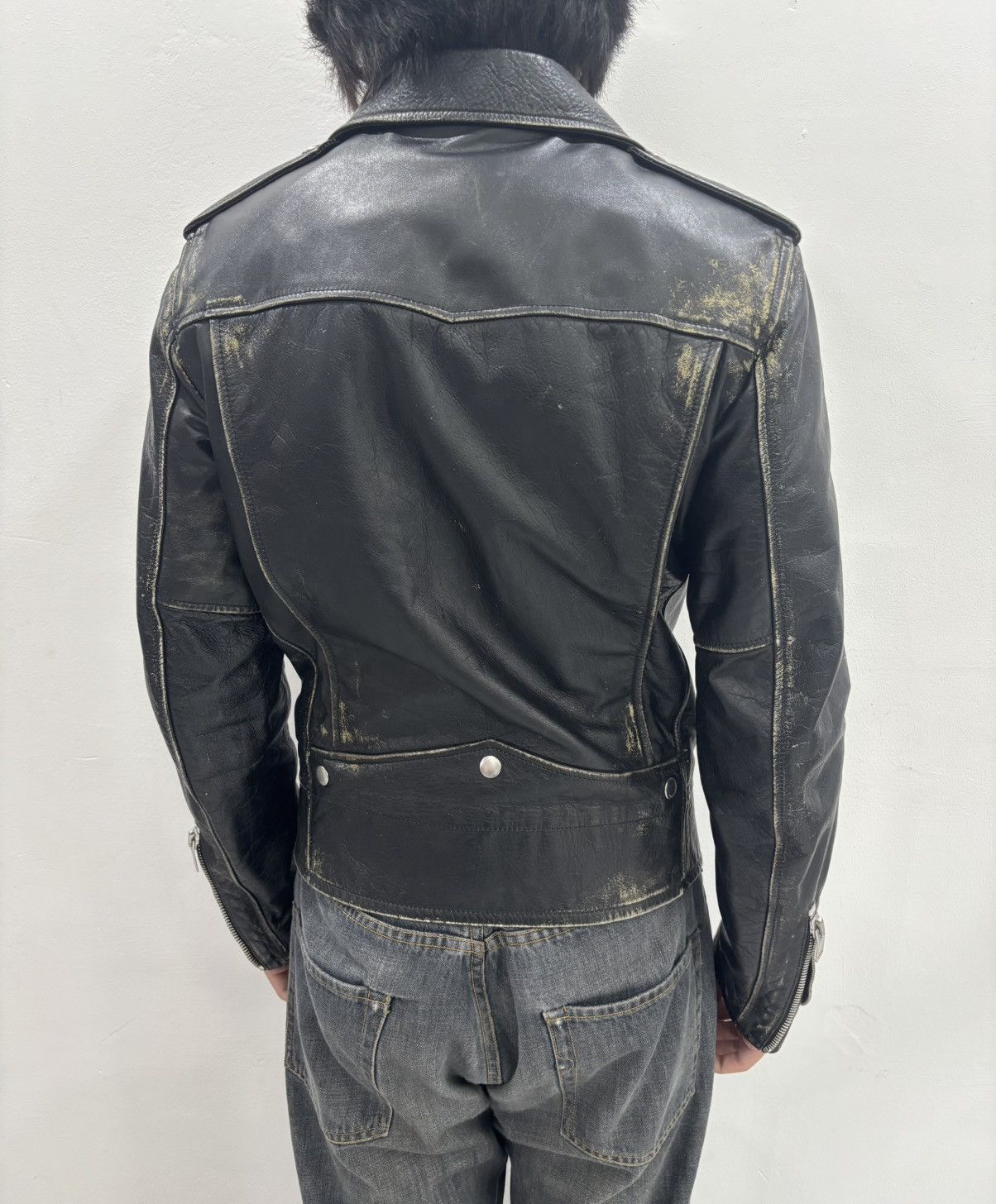 Saint Laurent Paris Saint Laurent FW16 L01 calfskin distressed leather jacket Size US S / EU 44-46 / 1 - 14 Thumbnail