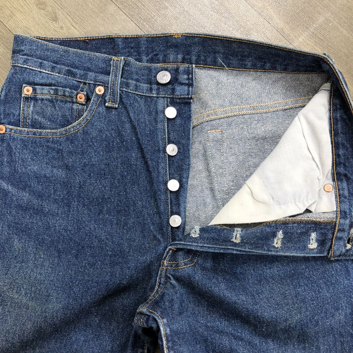 Levi's × Levi's Vintage Clothing × Vintage 🇺🇸 1990s Levis Strauss 501xx 30x36 Faded Blue Jeans Size US 29 - 17 Thumbnail