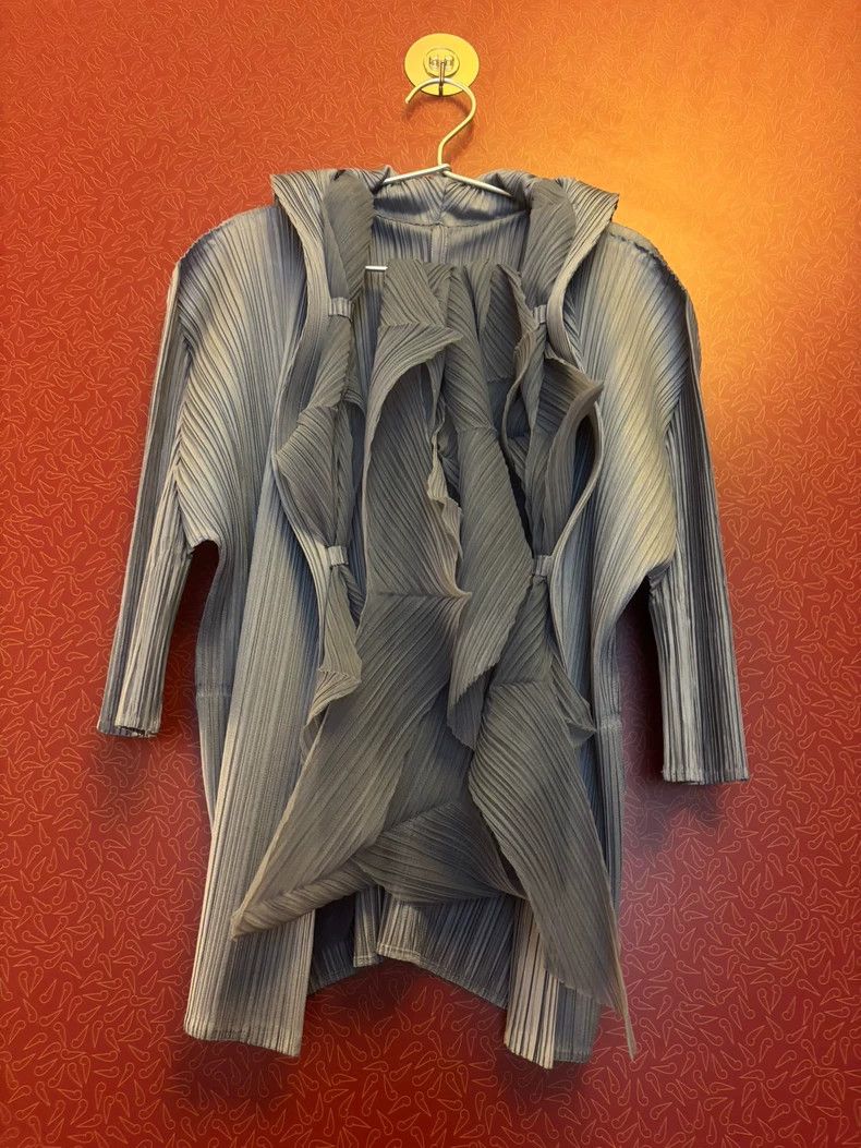 Issey Miyake Issey Miyake size:3 Latte grey ribbon cardigan Size XS / US 0-2 / IT 36-38 - 2 Thumbnail