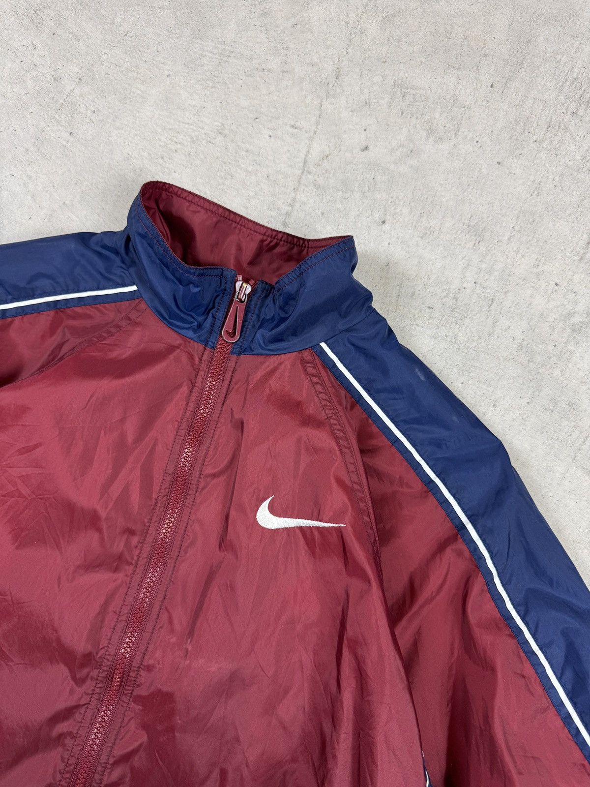 Nike × Vintage 1990’s Nike Back Spellout Red Windbreaker Size US L / EU 52-54 / 3 - 2 Thumbnail