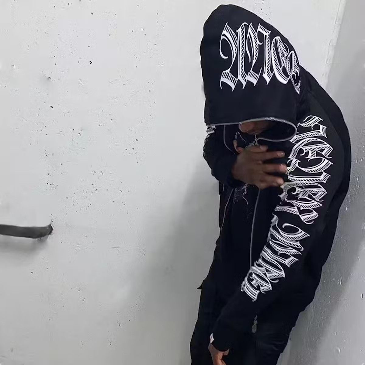 Japanese Brand Punk/Gothic Letter Hoodie Size US L / EU 52-54 / 3 - 1 Thumbnail