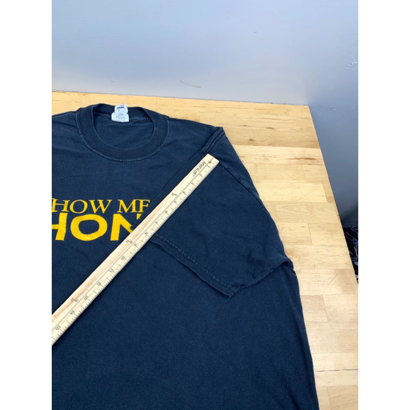 Jerzees VINTAGE American Honey Show me the Honey Promo Shirt mens XL Black11767 Size US XL / EU 56 / 4 - 6 Thumbnail