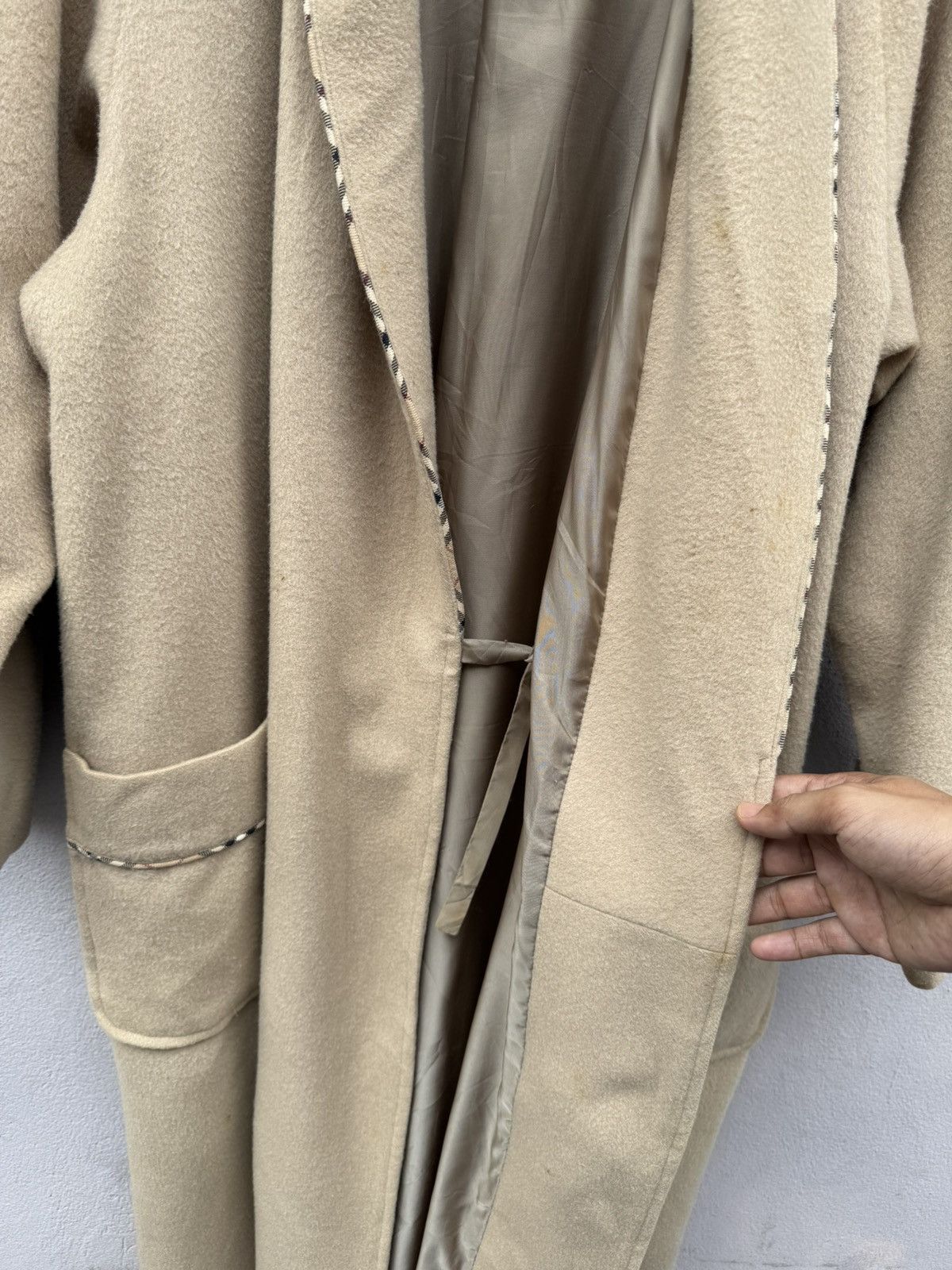 Burberry BURBERRY LONDON Iconic Beige Checkered Robe / Luxury Size 40 - 7 Thumbnail