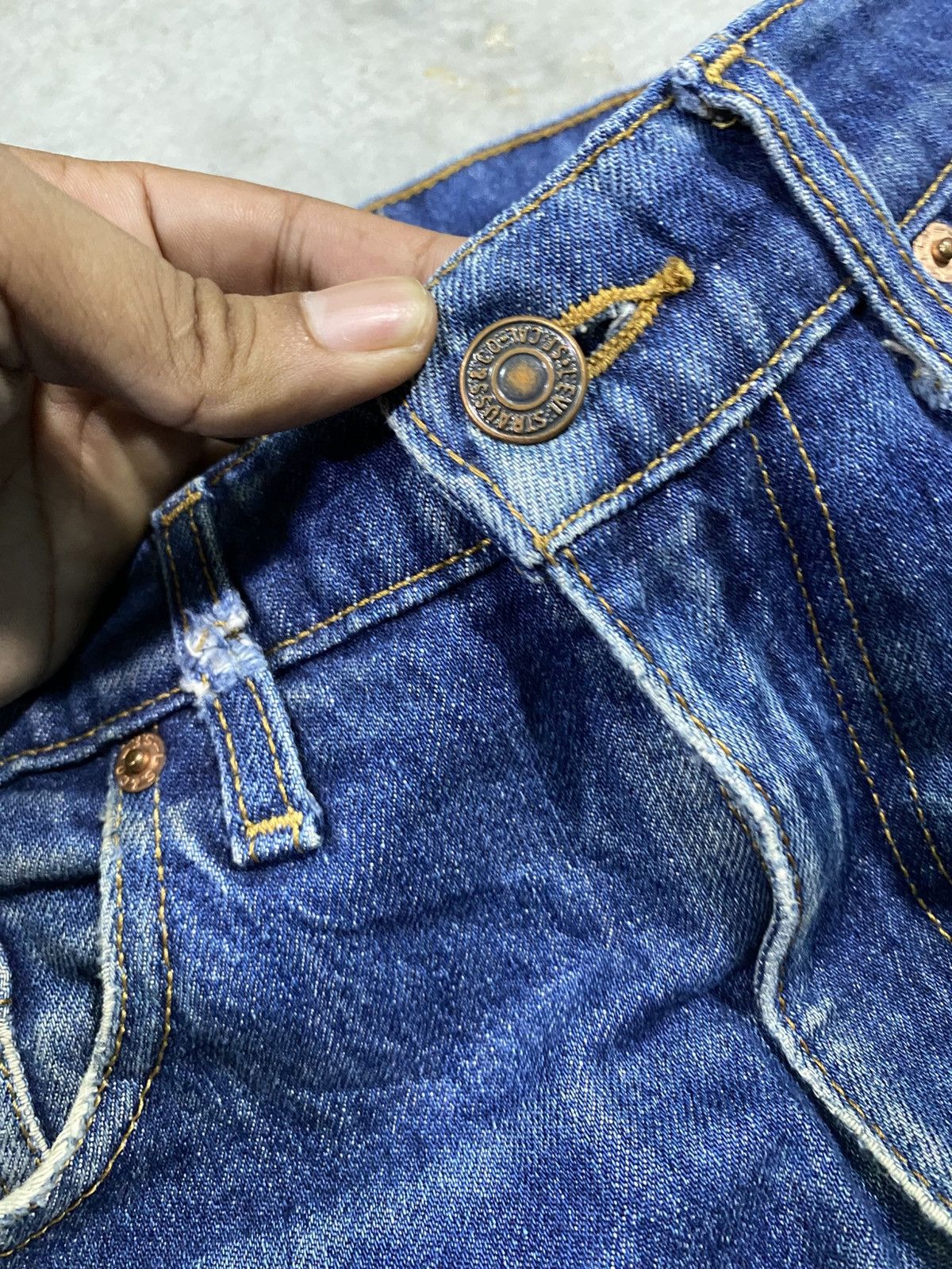 Levi's Vintage levis 515 distressed denim regular fit Size US 32 / EU 48 - 18 Thumbnail