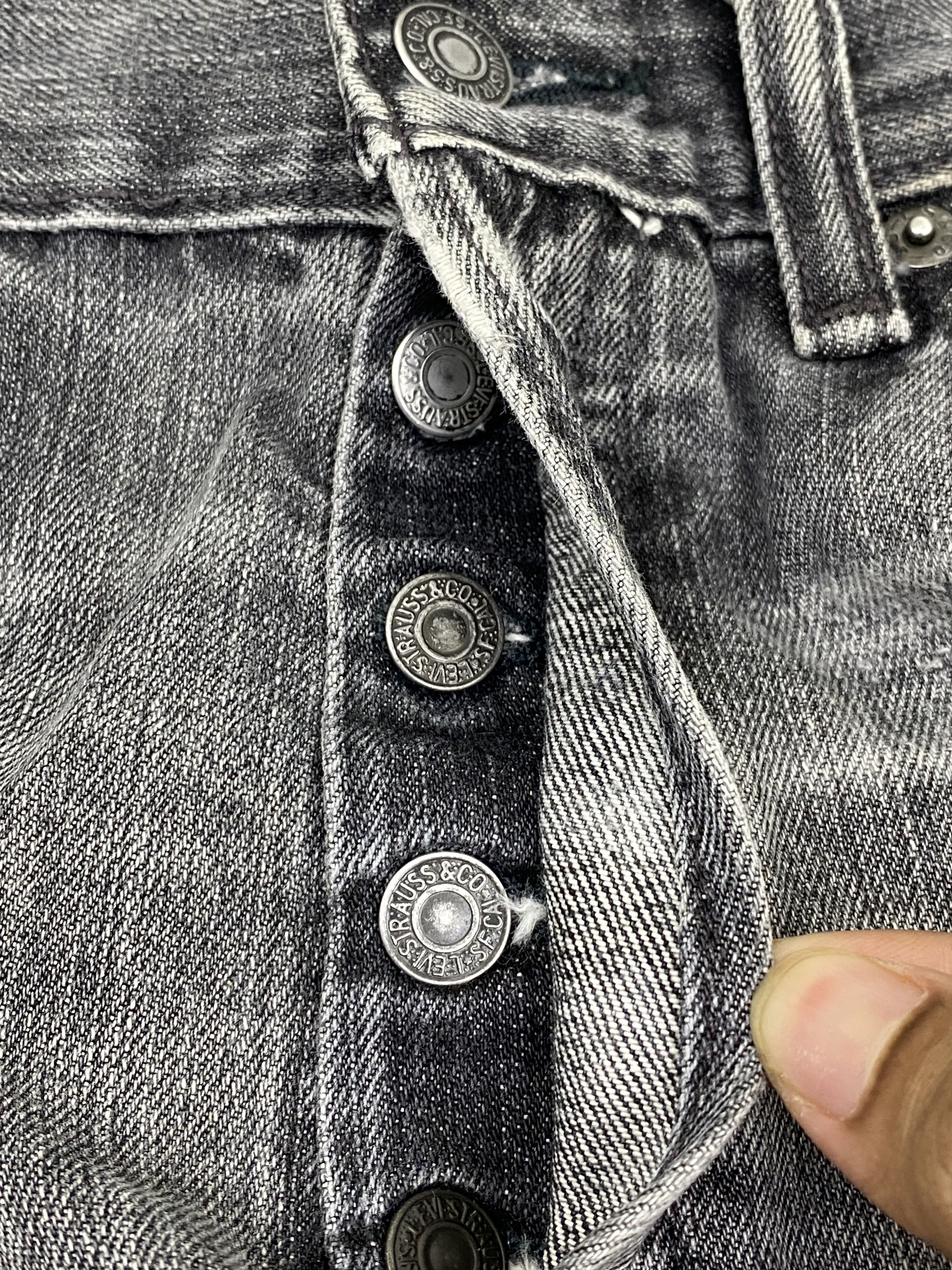 Levi's Faded Black Vintage Levi's 501 Jeans DP2774 Size US 33 - 15 Thumbnail