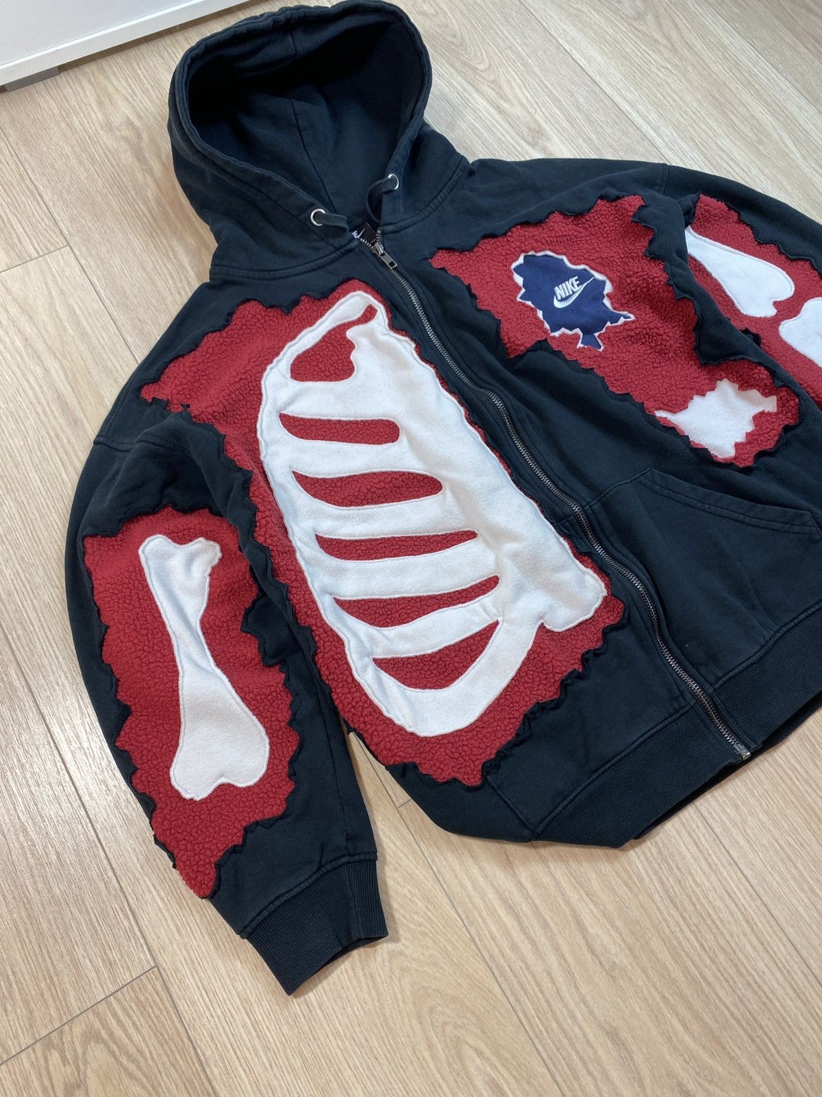 Japanese Brand × Nike × Vintage Nike Custom Skeleton Zip Up Hoodie Skull Bones Vintage Y2K Size US S / EU 44-46 / 1 - 4 Thumbnail