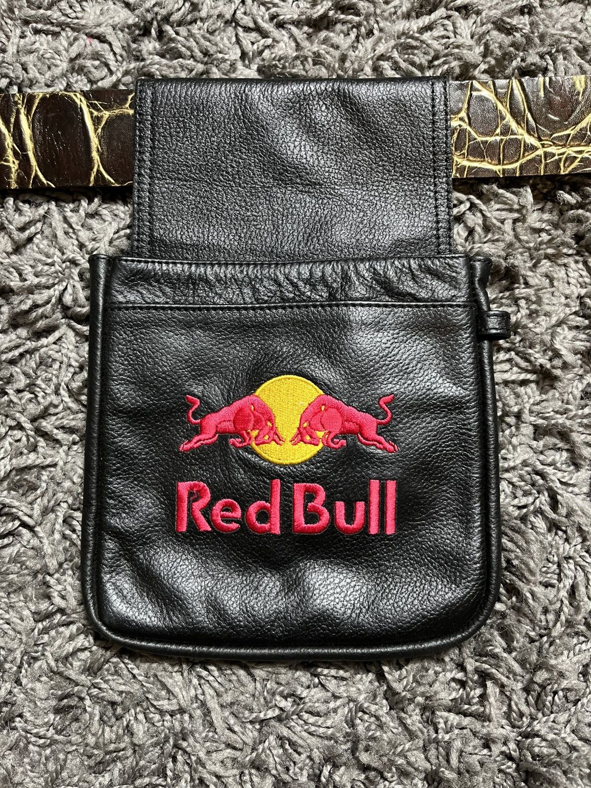 Red Bull REDBULL VINTAGE 1990s LEATHER BAG ON BELT MOTO HARLEY Size ONE SIZE - 2 Thumbnail