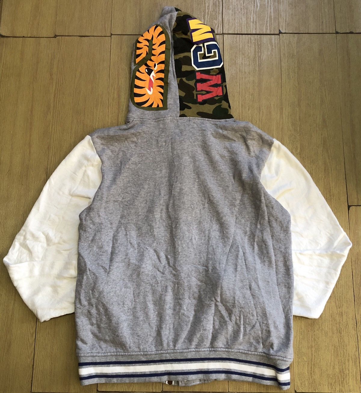 Bape 1st Camo Shark Hoodie Varsity Jacket Size US L / EU 52-54 / 3 - 2 Thumbnail