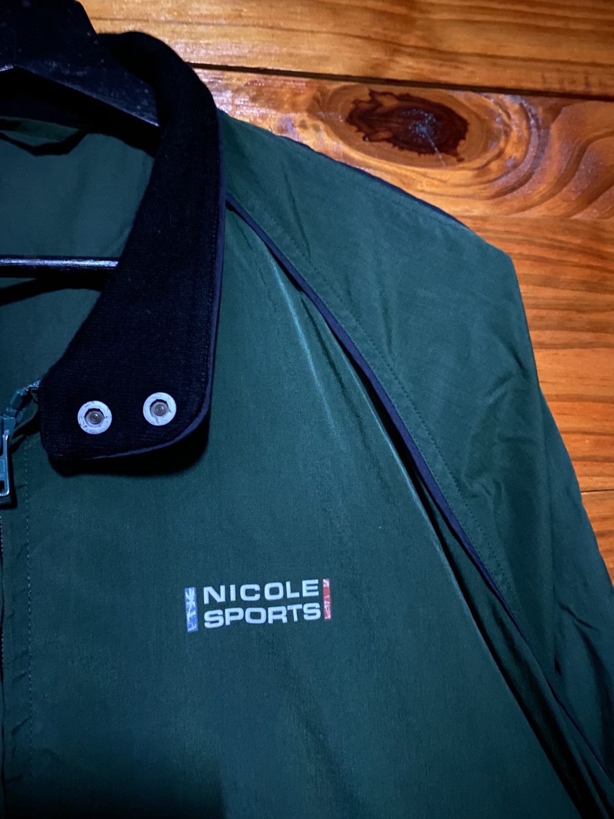 Nicole Club Vintage Nicole Sports Windbreaker Green Nylon Track Jacket Size US M / EU 48-50 / 2 - 7 Thumbnail