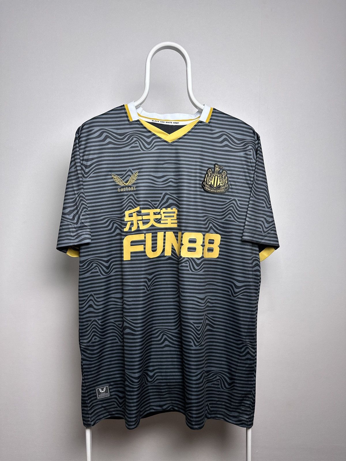 Castore Castore Newcastle United 2021/2022 Away Shirt Jersey Size US XXL / EU 58 / 5 - 1 Thumbnail