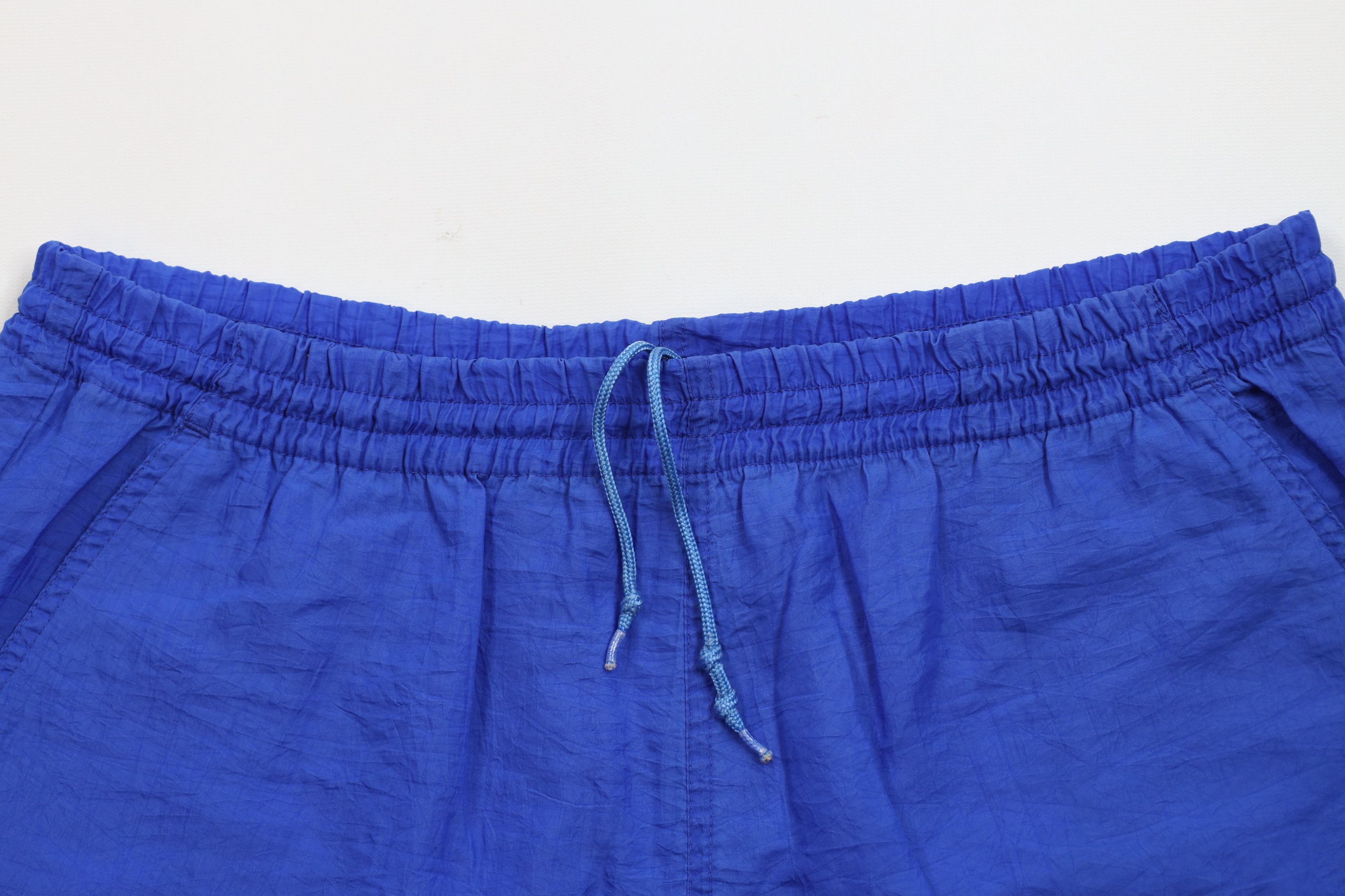 Reebok × Vintage Vintage 90s Reebok Spell Out Above Knee Shorts Baggies Nylon Size US 34 / EU 50 - 2 Thumbnail