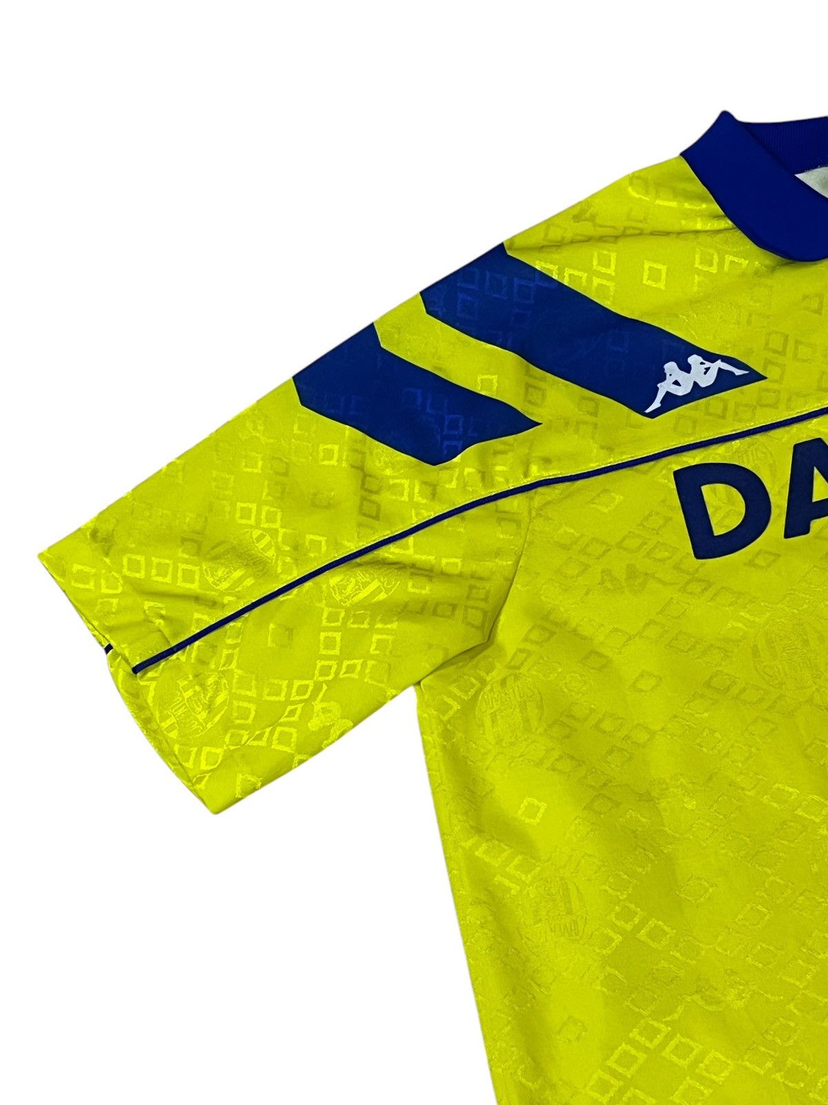 Kappa RARE🔥VINTAGE 90s JUVENTUS DANONE by KAPPA 92-94 AWAY JERSEY Size US L / EU 52-54 / 3 - 8 Thumbnail