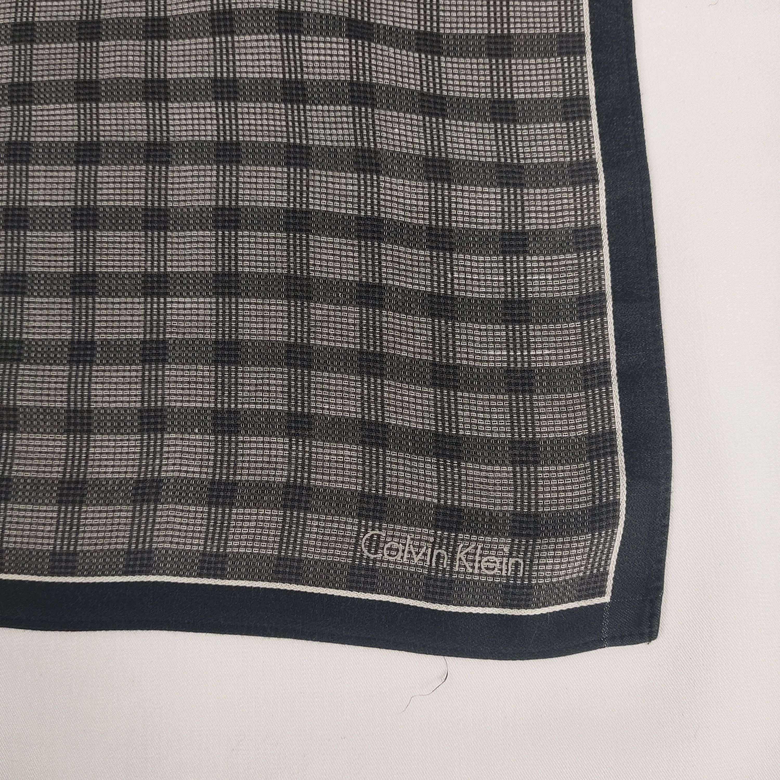 Calvin Klein × Vintage Calvin Klein Handkerchief / Neckerchief / Bandana FZ155 Size ONE SIZE - 5 Thumbnail