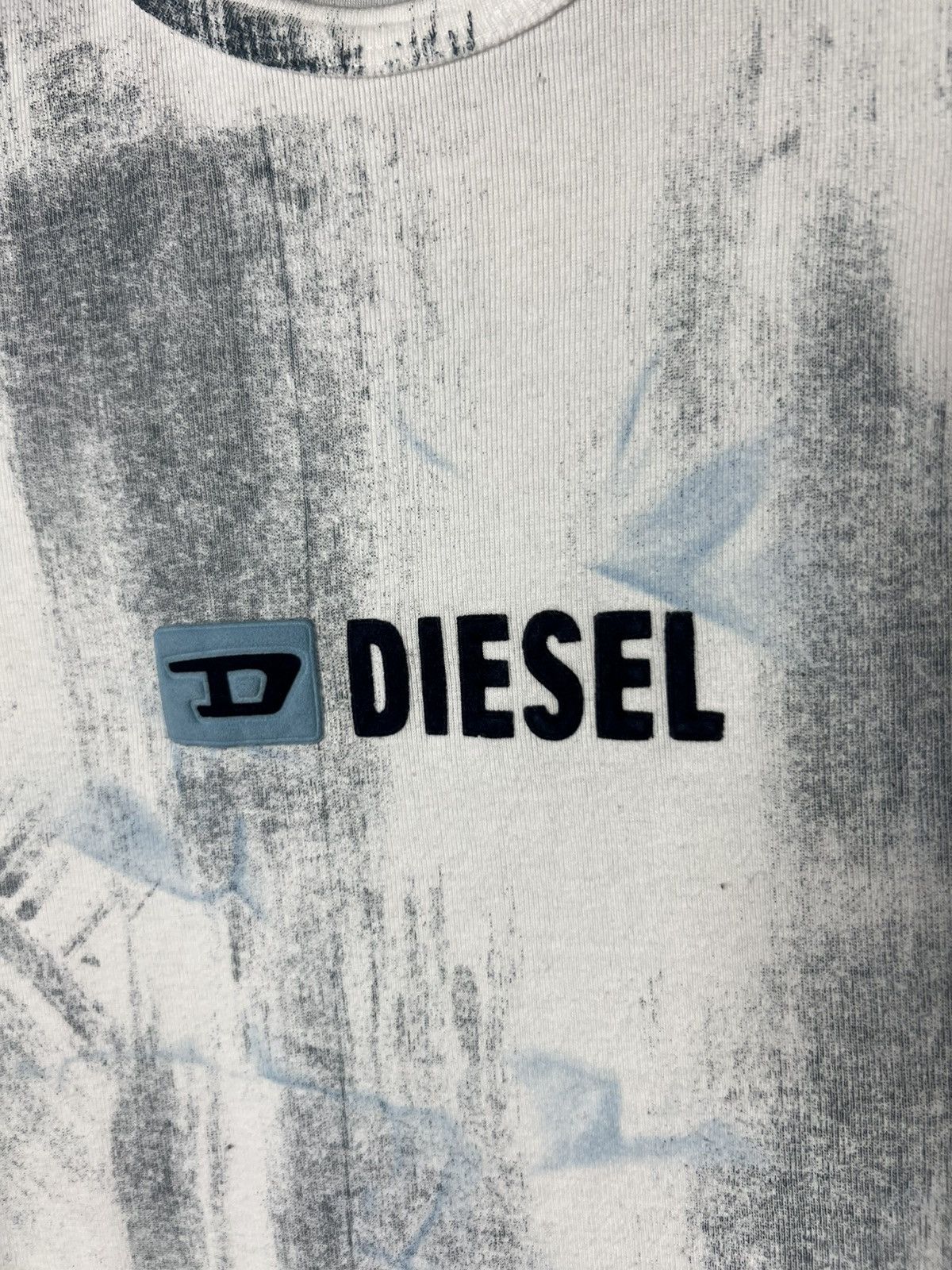 Diesel Diesel Sleeveless Abstract Distressed Print Center Logo Tank Size US S / EU 44-46 / 1 - 3 Thumbnail