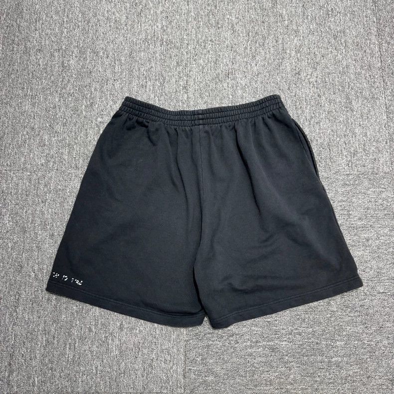 Balenciaga Balenciaga size M Letter logo printed shorts Size US 27 - 4 Thumbnail