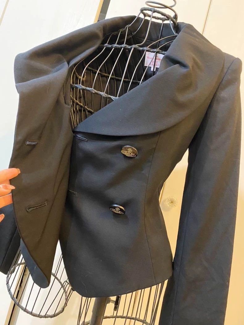 Vivienne Westwood Vivienne Westwood The petals are dressed in a suit jacket Size M / US 6-8 / IT 42-44 - 3 Thumbnail