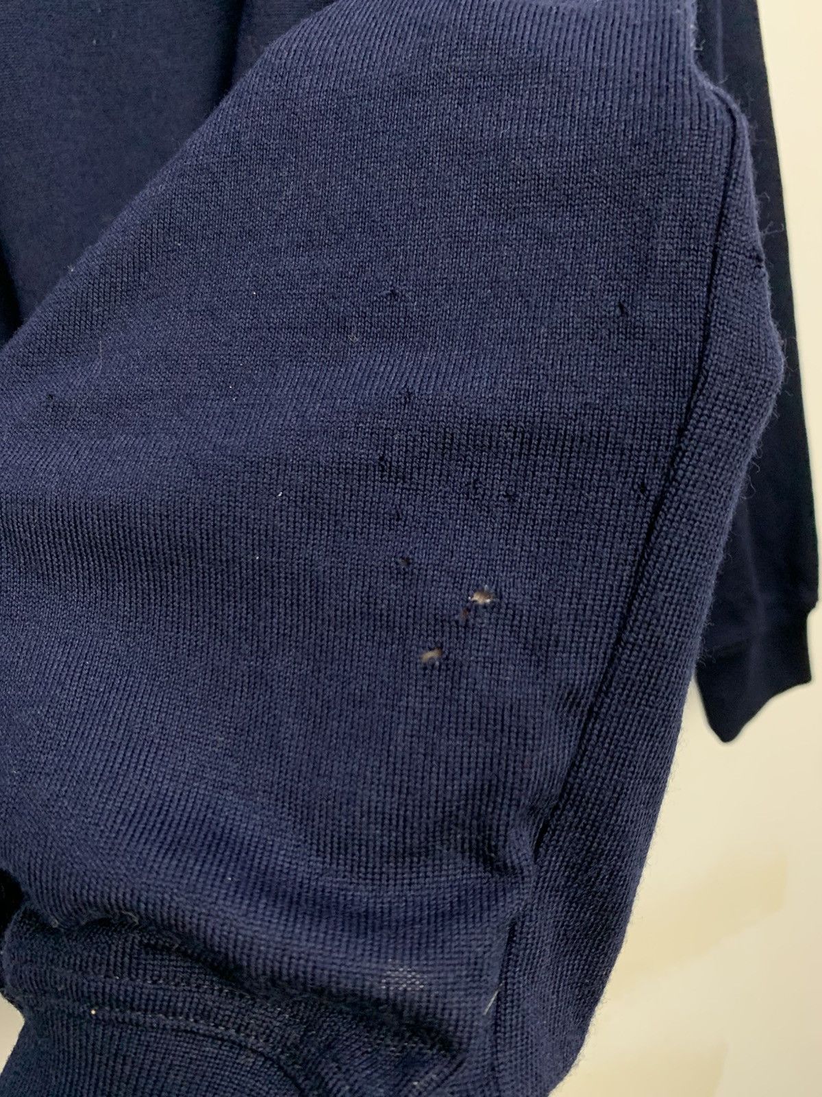 Salvatore Ferragamo Vintage Salvatore Ferragamo wool distressed sweater Size US M / EU 48-50 / 2 - 21 Thumbnail