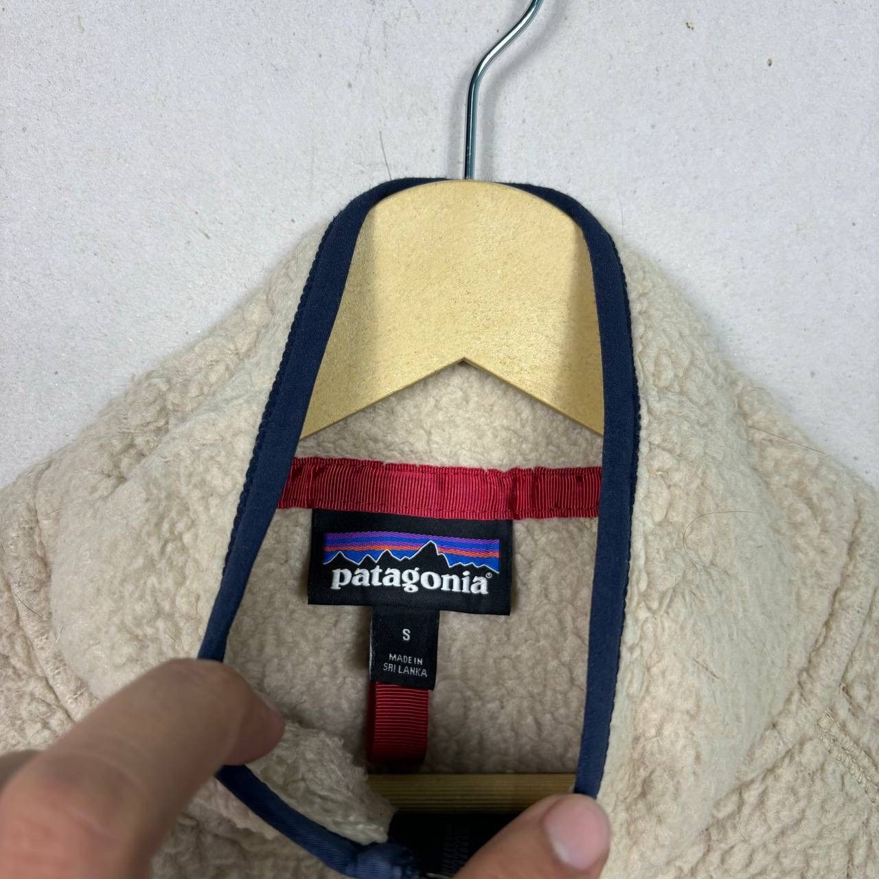 Patagonia Patagonia Retro Pile Fleece Jacket Sherpa Beige S Size US S / EU 44-46 / 1 - 6 Thumbnail
