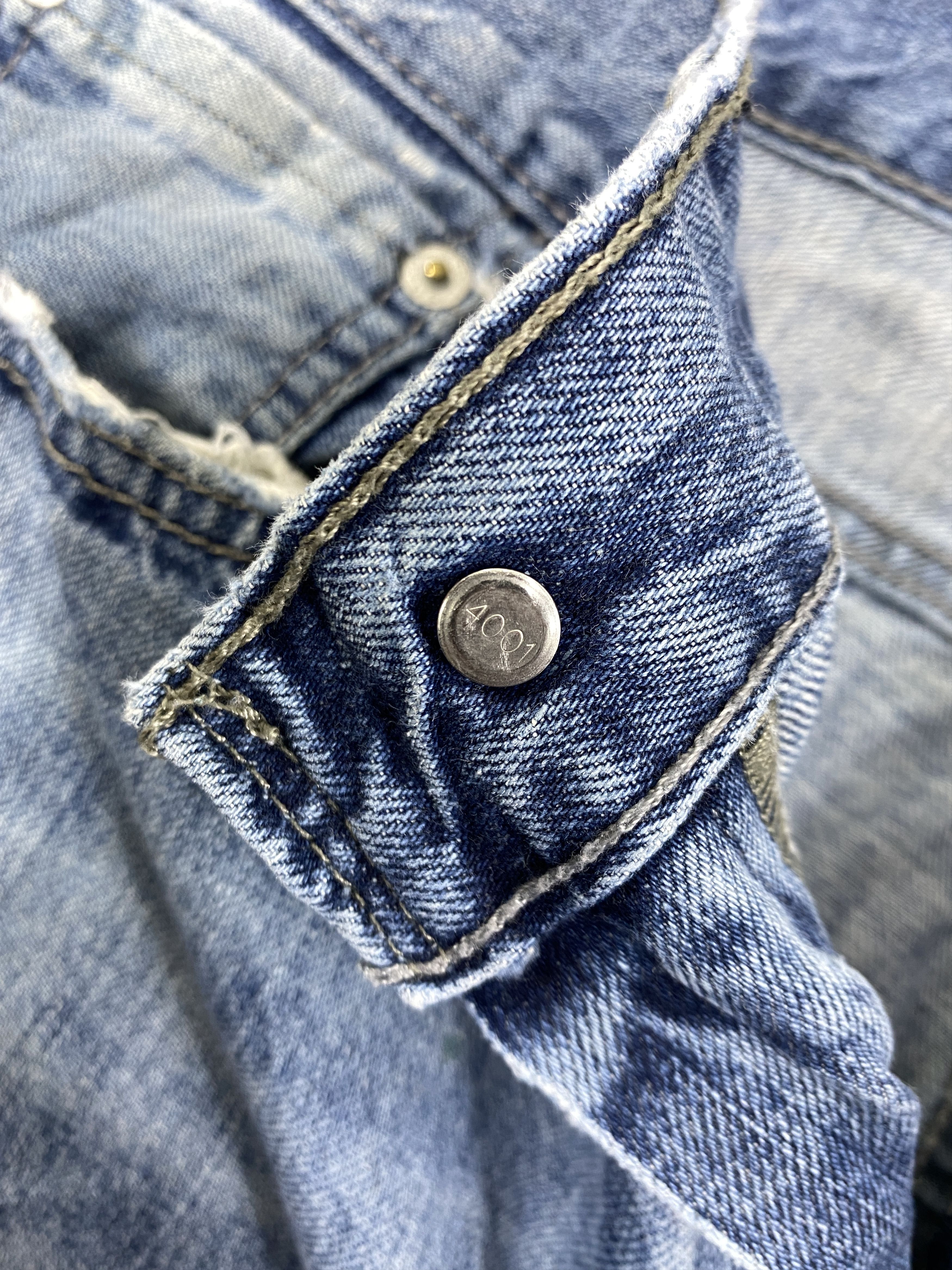 Levi's Distressed Light Wash Vintage Levi's 514 34x33 Denim -JN2082 Size US 34 / EU 50 - 7 Thumbnail
