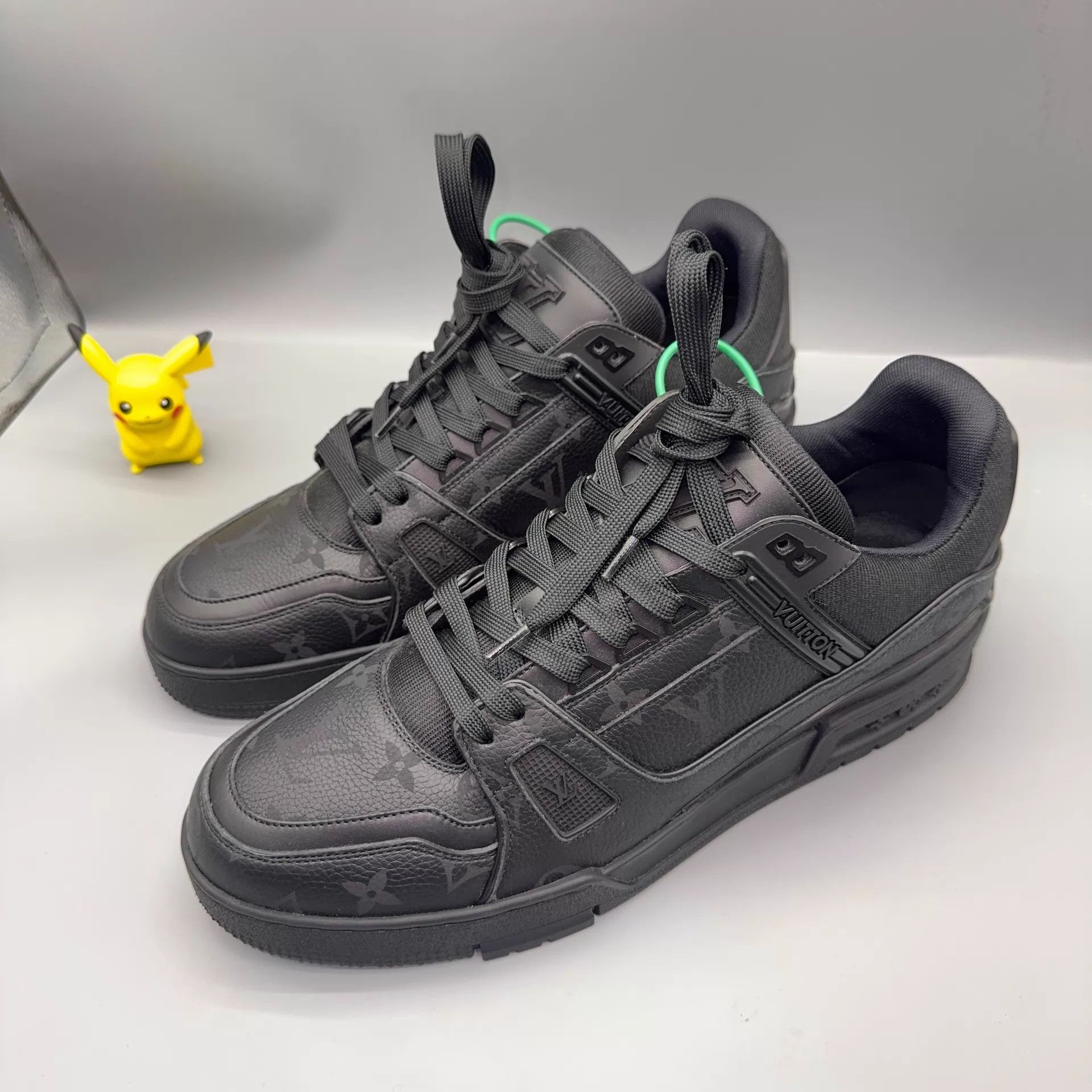 Louis Vuitton LOUIS VUITTON Trainer Black 43 Size US 10 / EU 43 - 1 Thumbnail