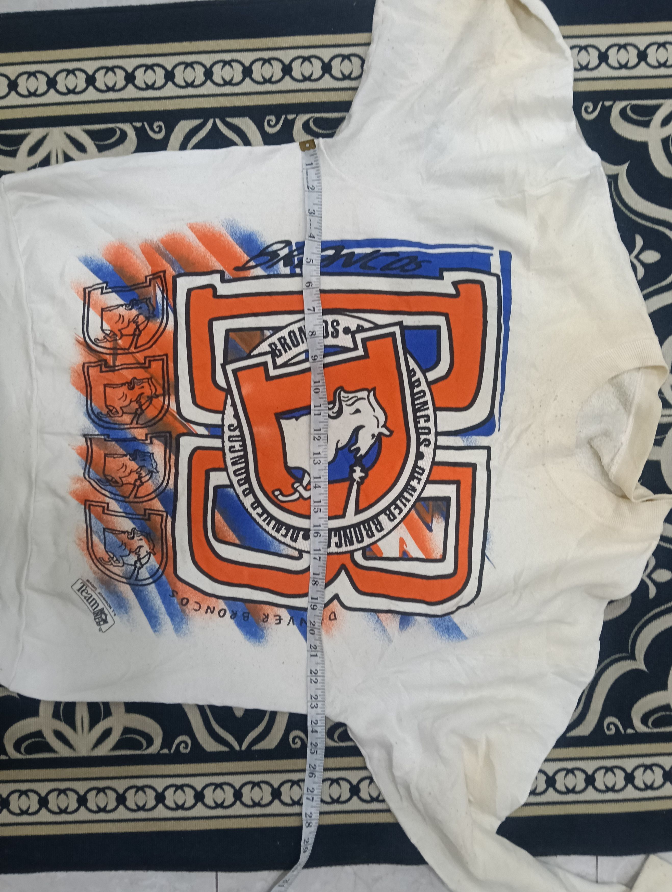 NFL Rare Denver Broncos Magic Johnson Graffiti Size US XL / EU 56 / 4 - 12 Thumbnail