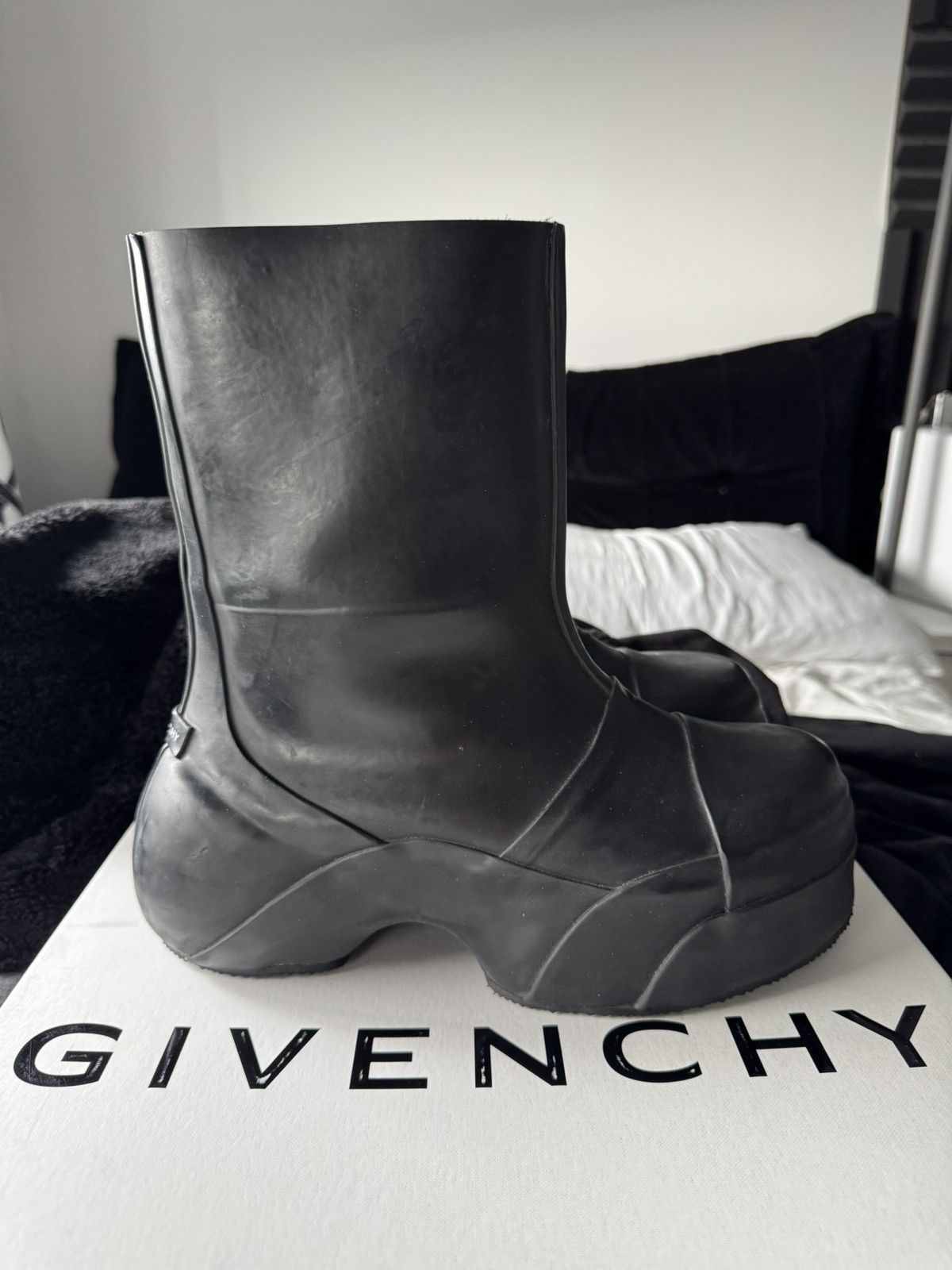 Givenchy Givenchy Show Rubber Boots Size US 9 / EU 42 - 2 Thumbnail