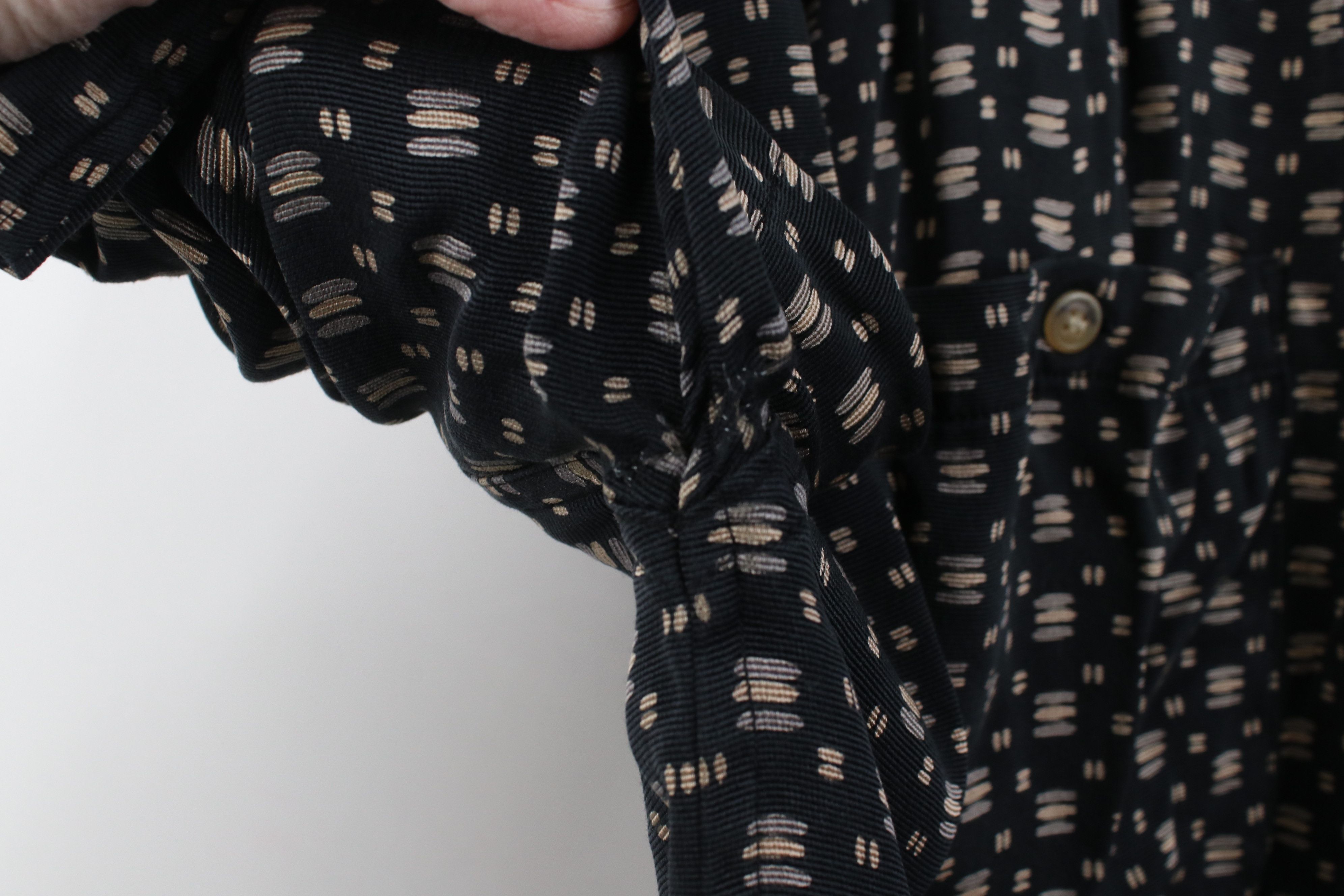 Vintage Vintage 90s Streetwear Silk Short Sleeve Button Shirt Size US XL / EU 56 / 4 - 4 Thumbnail
