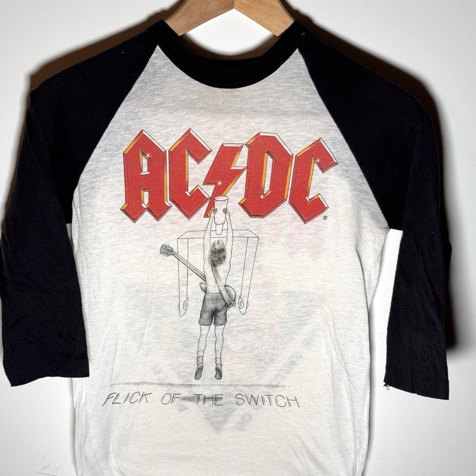 Band Tees × Vintage VTG AC/DC Flick of the Switch Raglan T-Shirt Women’s Small Size XS / US 0-2 / IT 36-38 - 2 Thumbnail