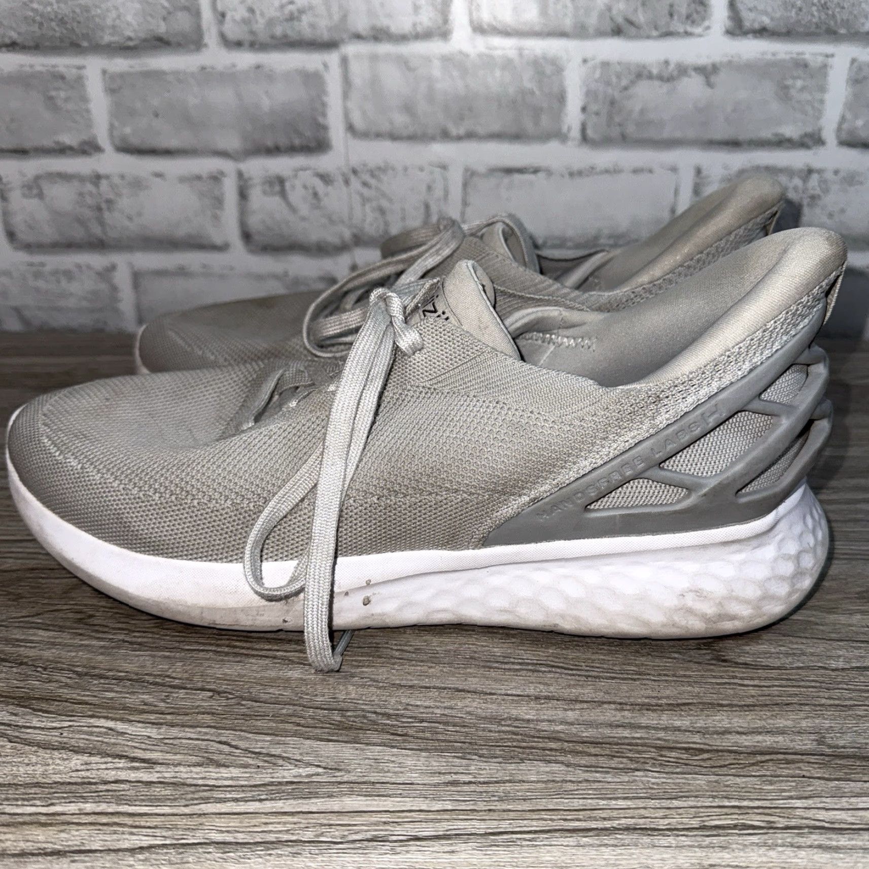 Vintage Kizik Men’s Athens Hands-Free Slip-On Sneakers – Light Gray – Size 11 US / 44 EU – Athletic Sneaker Size US 11 / EU 44 - 6 Thumbnail