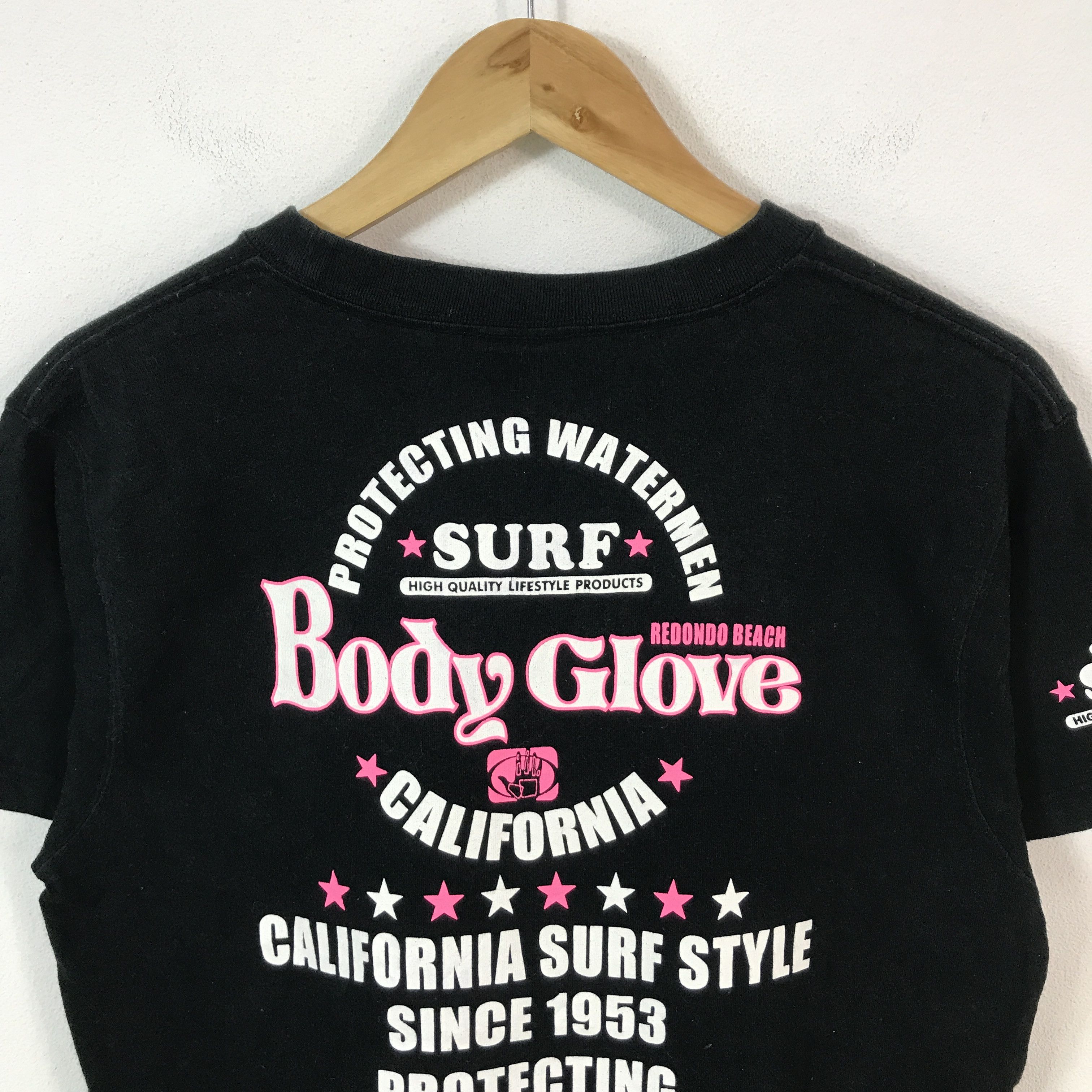 Body Glove vintage body glove surf design brand rare design tshirts Size US L / EU 52-54 / 3 - 4 Thumbnail