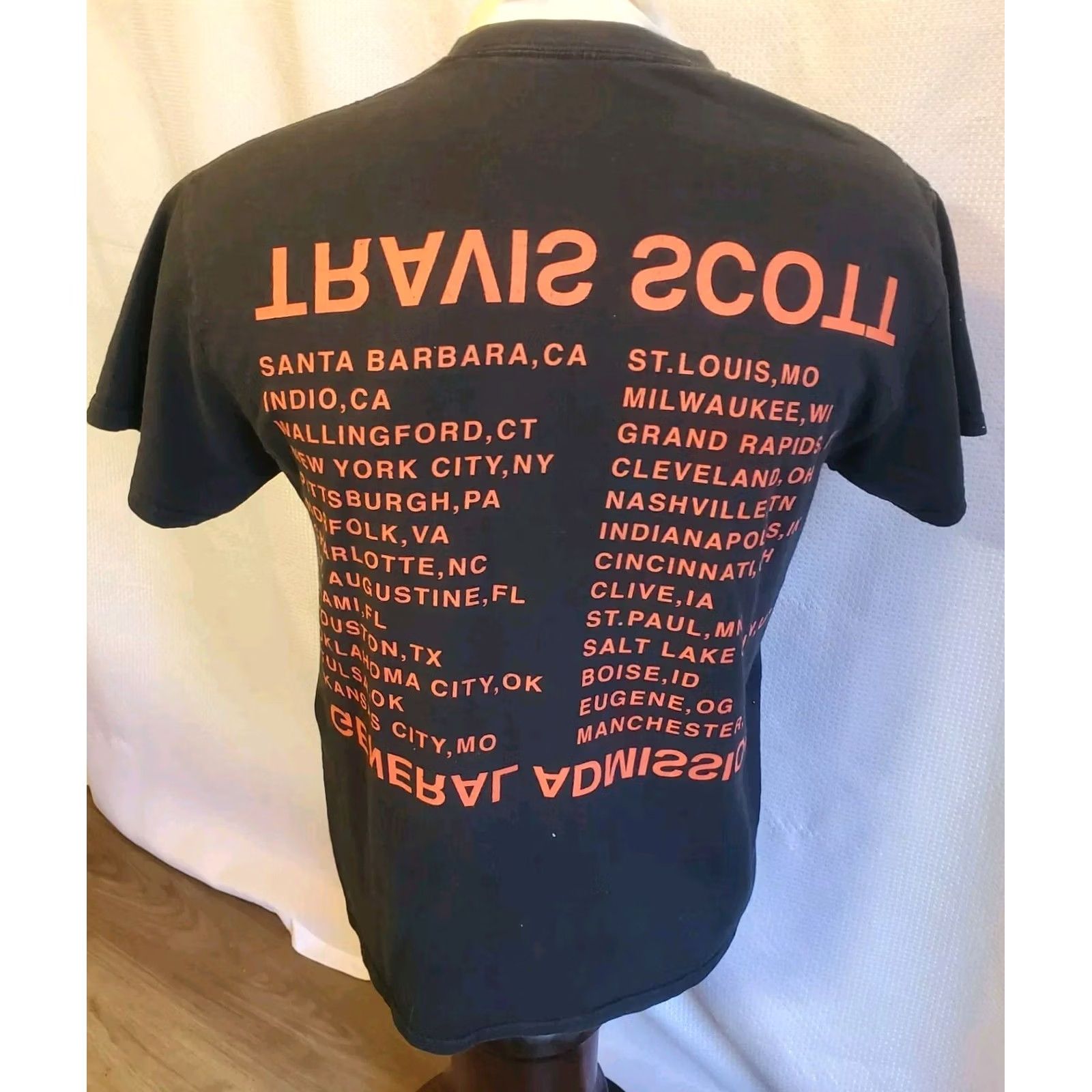 Travis Scott VINTAGE Cactus Jack Travis Scott Birds Eye View Concert Tour 2017 T-Shirt M Black Graphic Print Crew Neck Short Sleeve Men Regular Size XS? Size US M / EU 48-50 / 2 - 4 Thumbnail