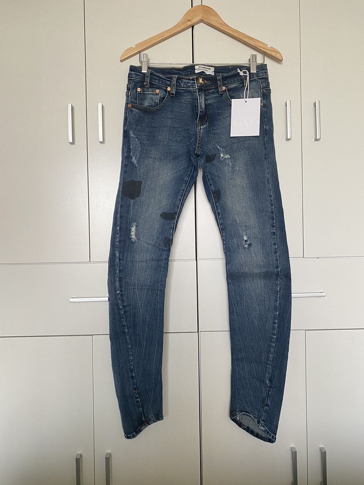 One Teaspoon ONE X ONETEASPOON JEANS SIZE 28 (6) ‘HOODLUMS’ $80 Size 28" / US 6 / IT 42 - 1 Thumbnail
